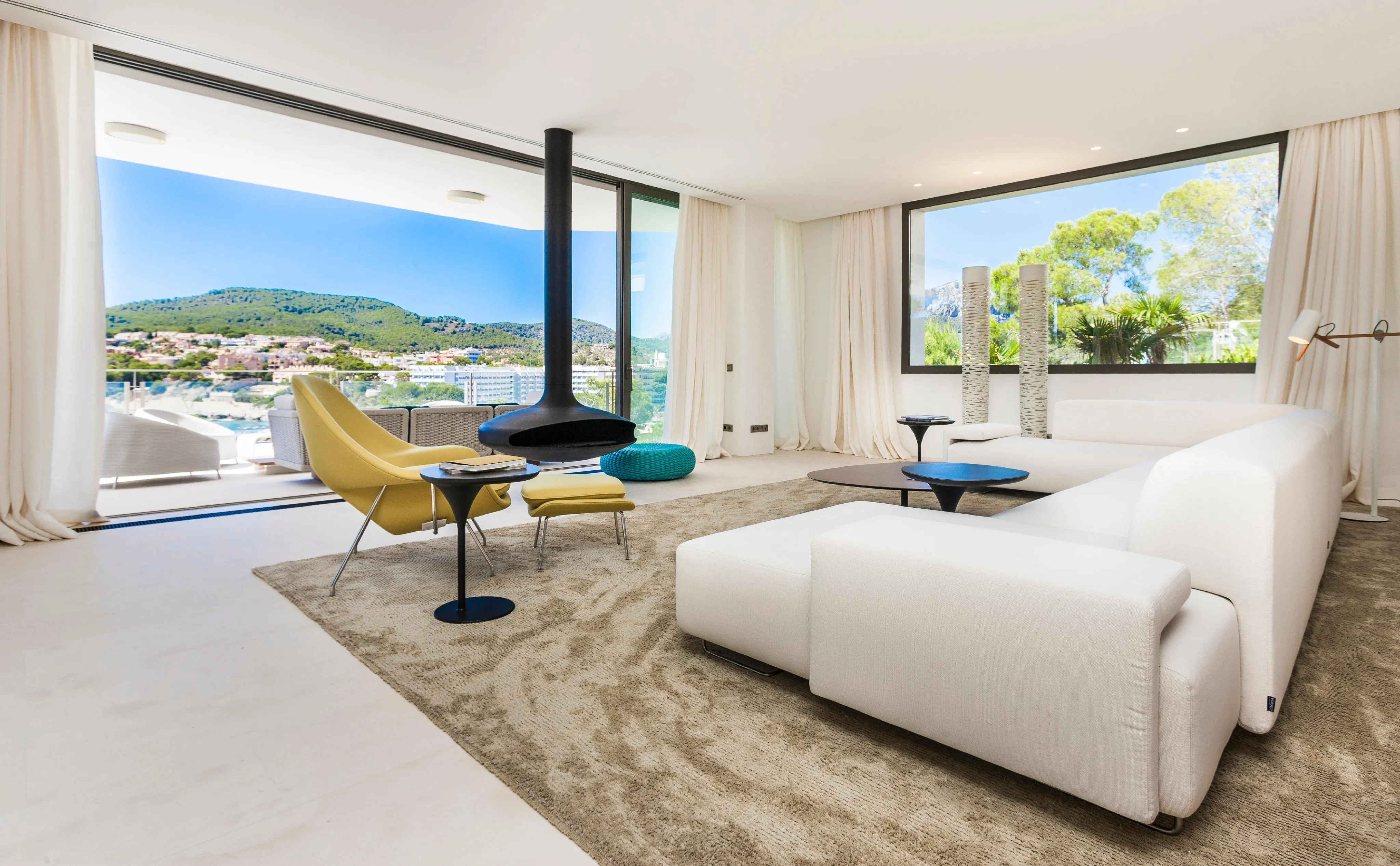 Luxurious villa with direct sea access in Camp de Mar-24