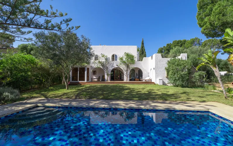 Mediterranean Ibiza Home in Level Garden, Full of Character & Food for Your Soul