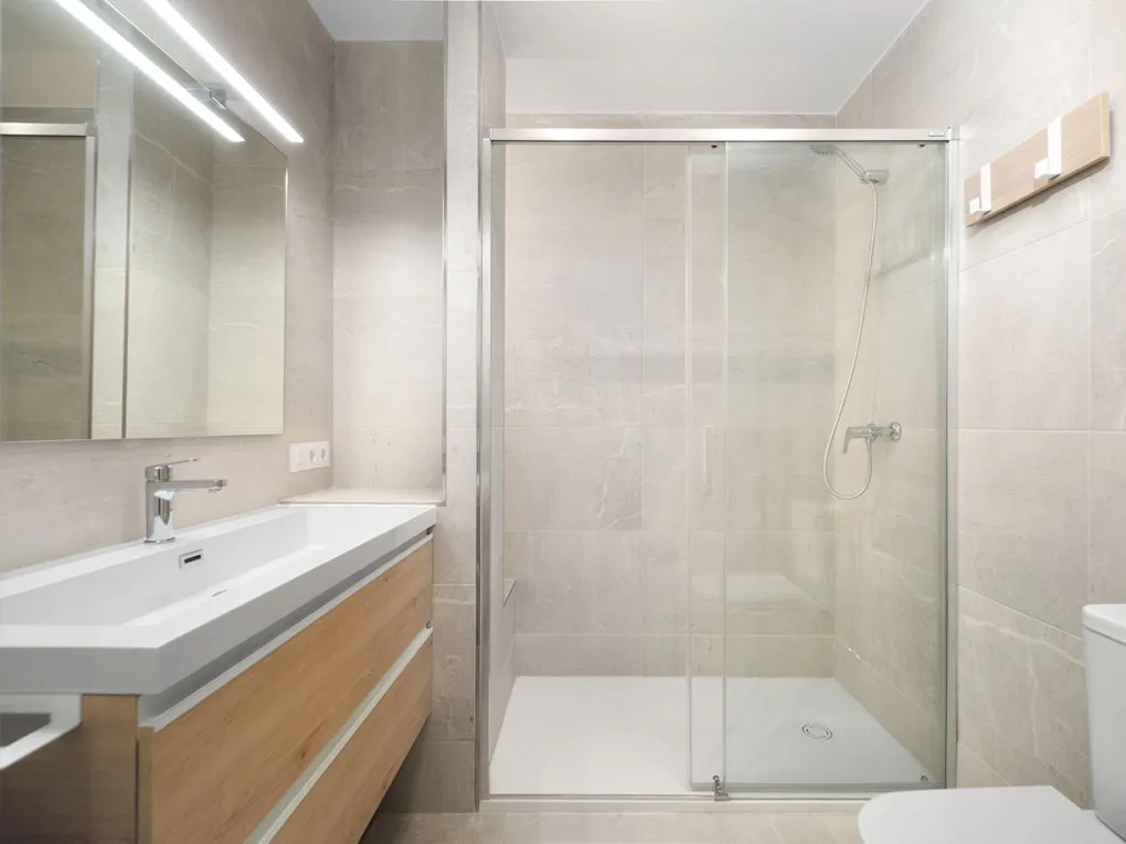 Moderno piso renovado con azotea privada en la calle Blanquerna-8