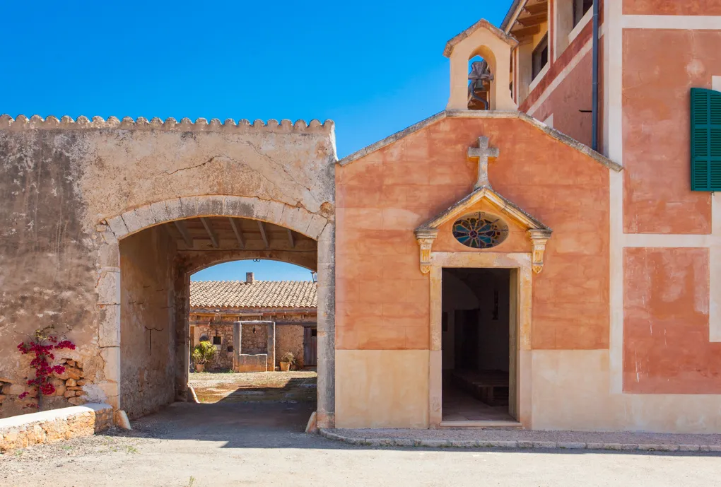 Stately residence with sea views-5