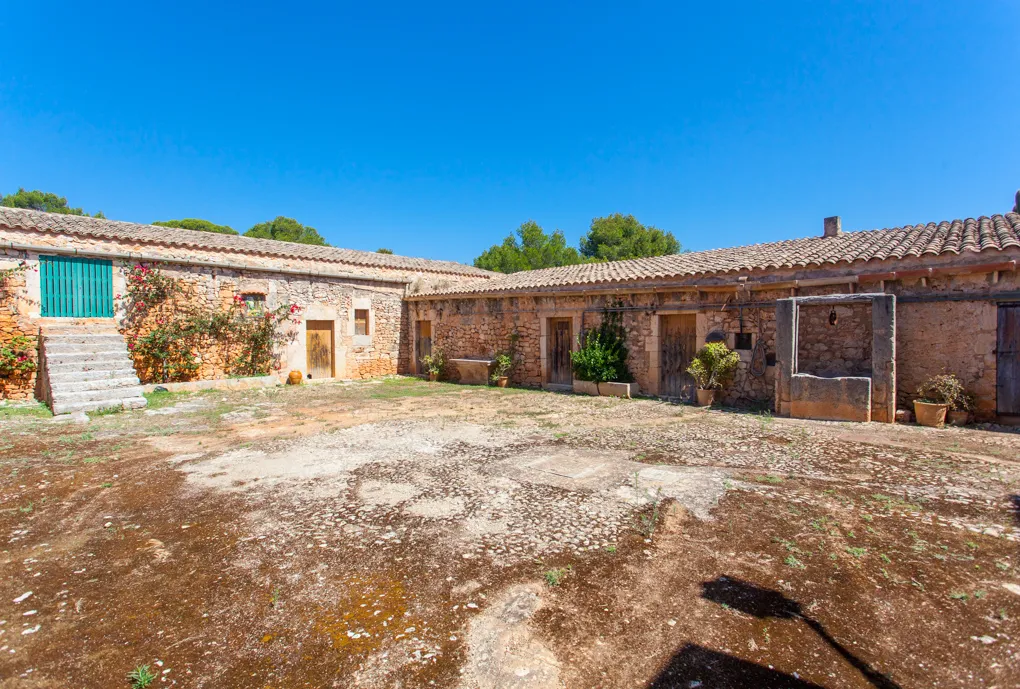 Finca senyorial amb vistes al mar en el club de golf prop de Mallorca-10