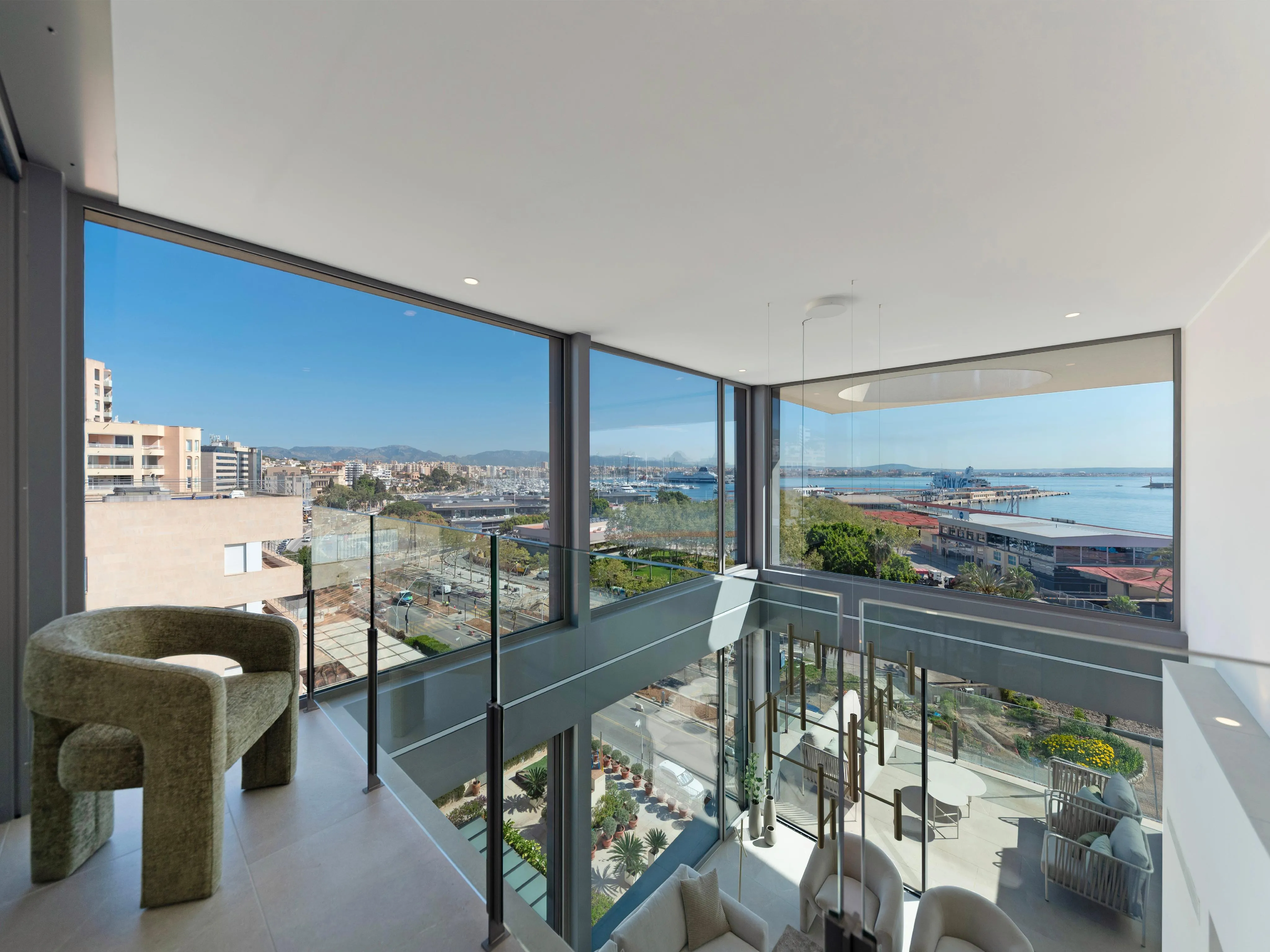 Uniek nieuwbouw penthouse met uitzicht op zee-12