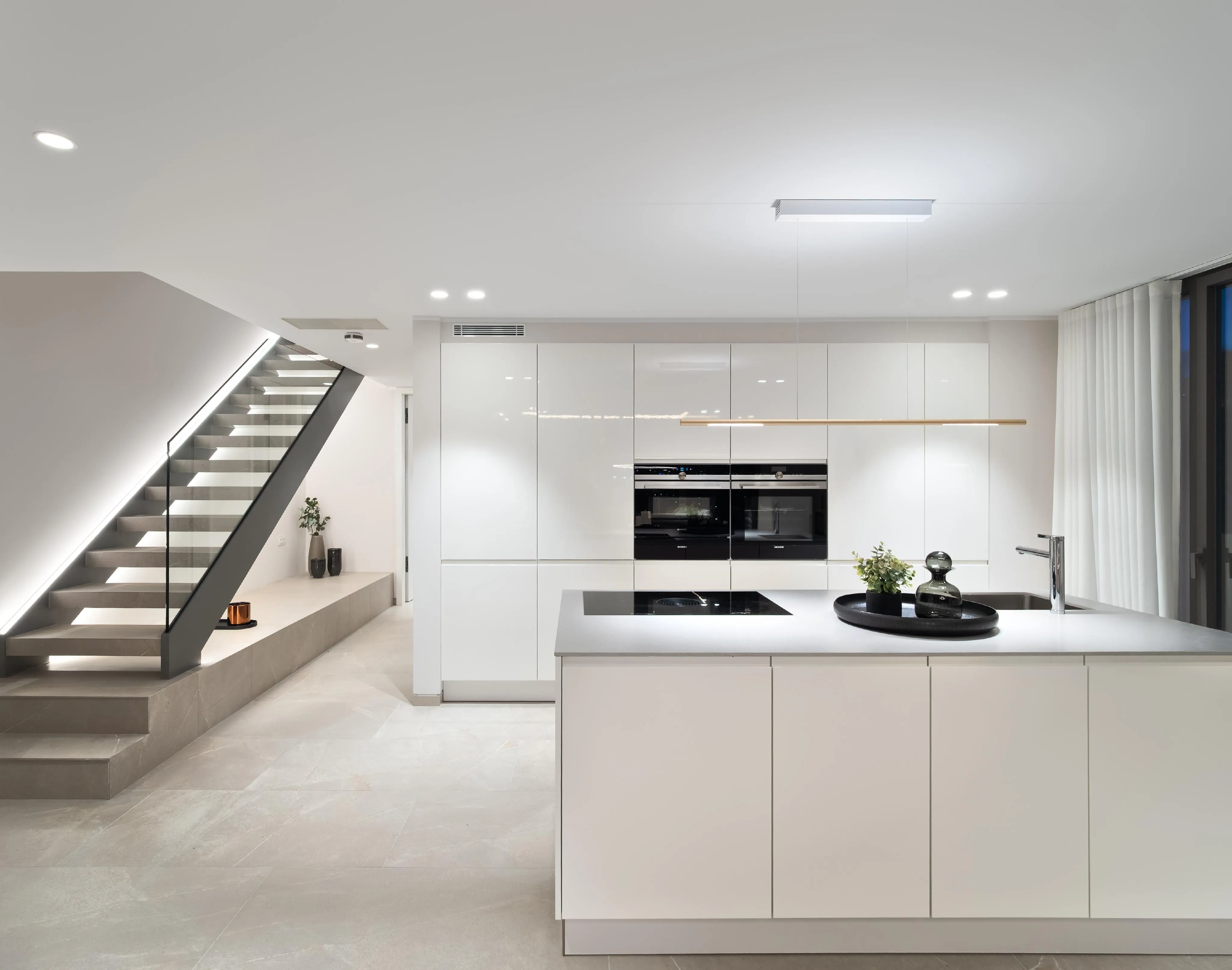 Uniek nieuwbouw penthouse met uitzicht op zee-11