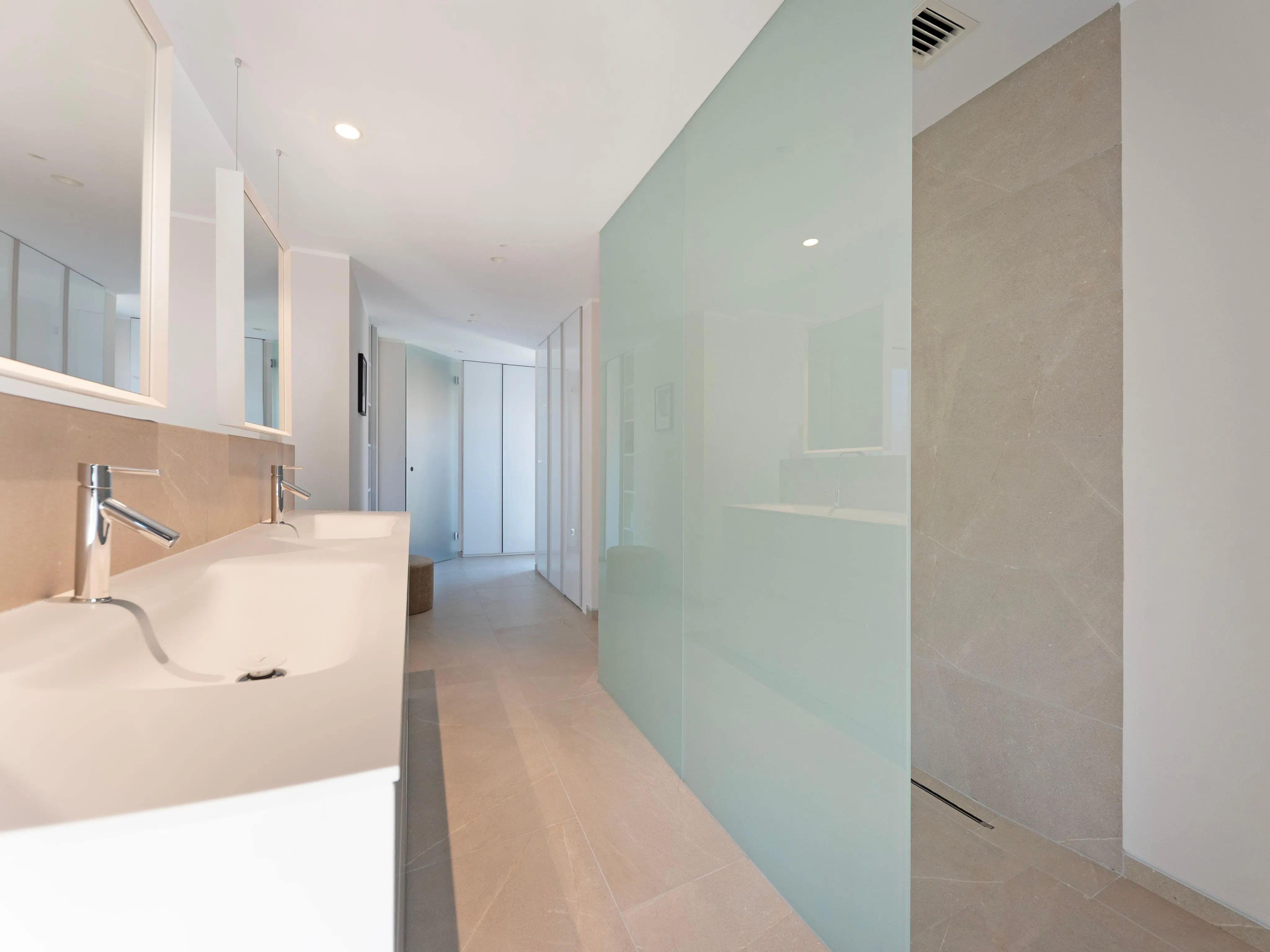 Uniek nieuwbouw penthouse met uitzicht op zee-19