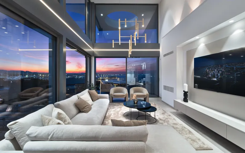 Unikalny nowo wybudowany penthouse z widokiem na morze