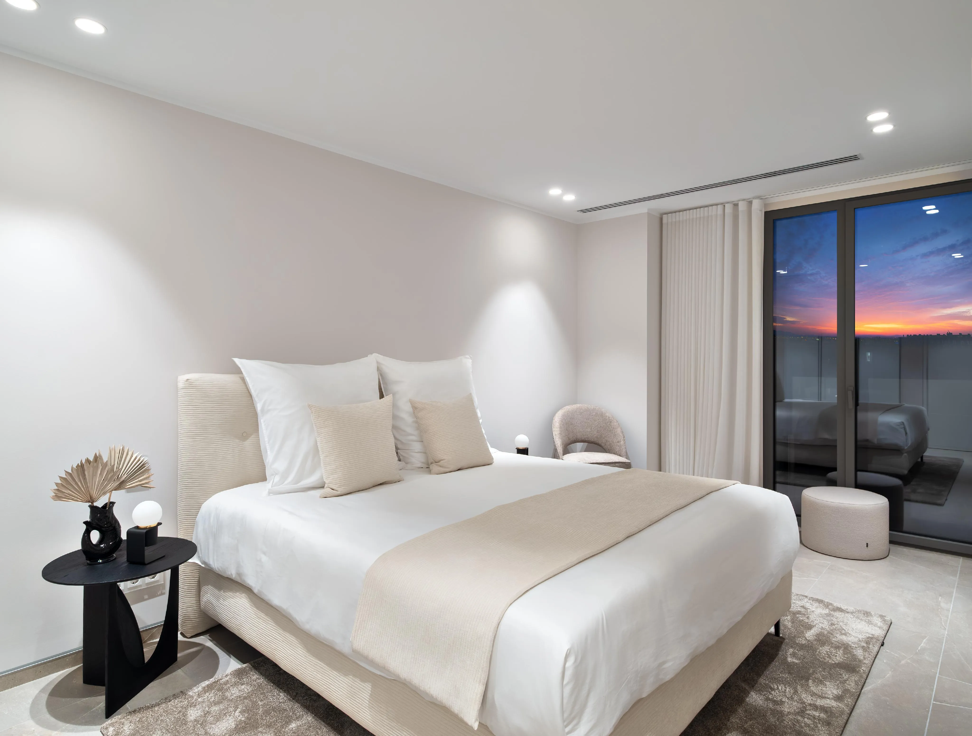 Uniek nieuwbouw penthouse met uitzicht op zee-17