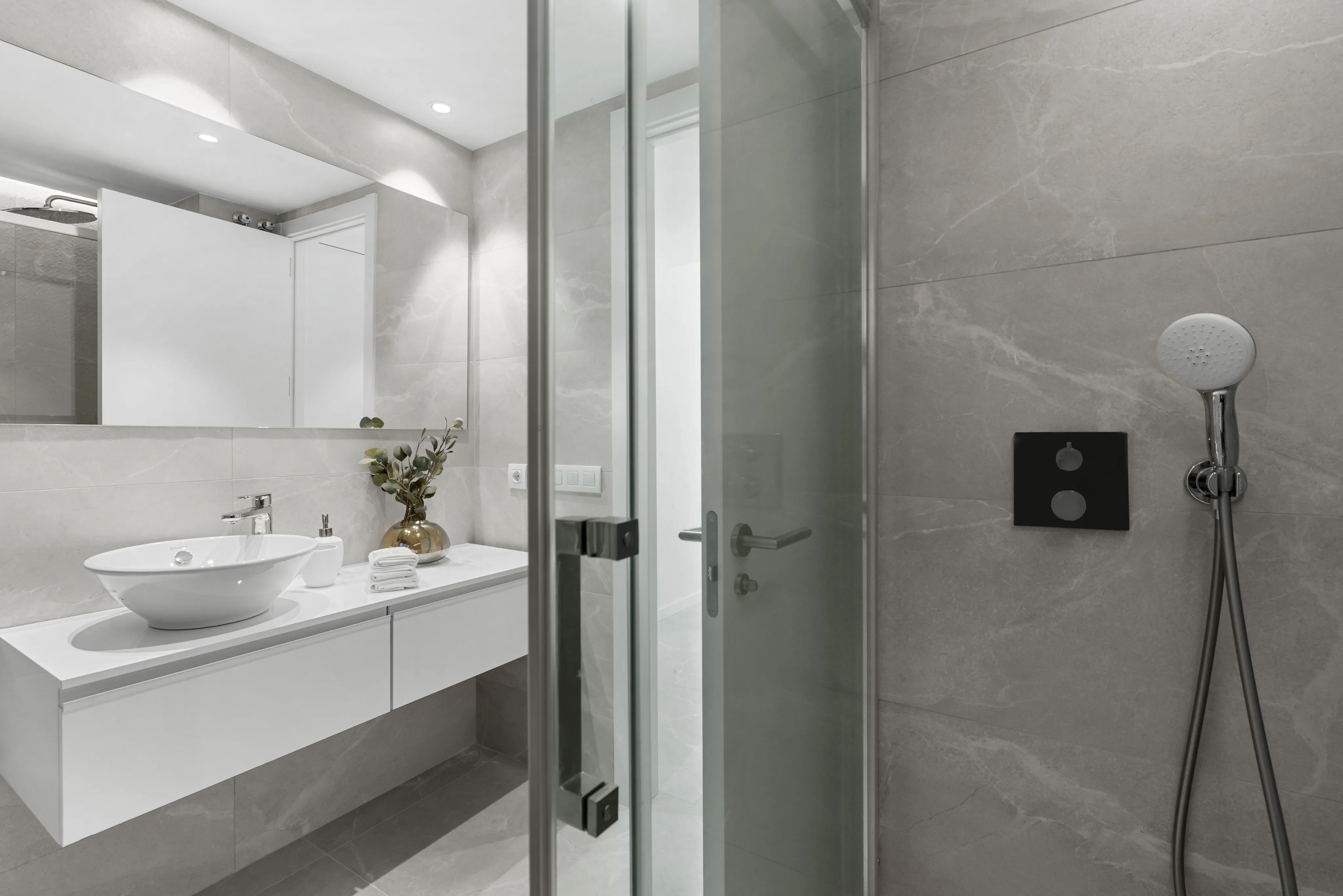 Gartenwohnung in moderner Neubauanlage mit großem Gemeinschaftspool-16