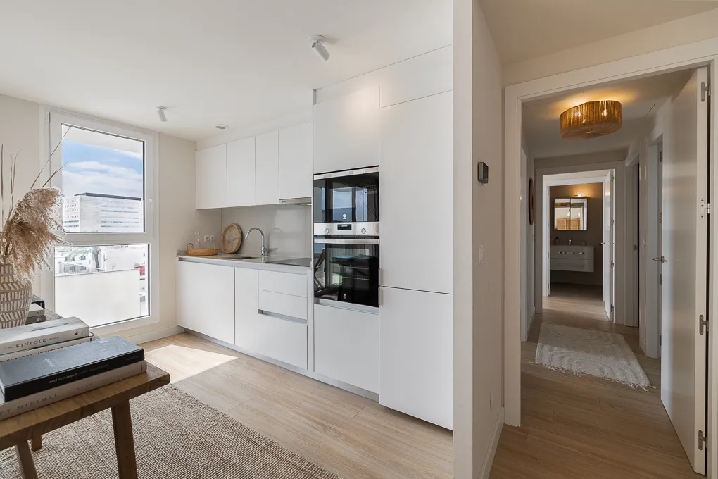 Newly built apartment with terrace, sea view, parking, communal pool-5