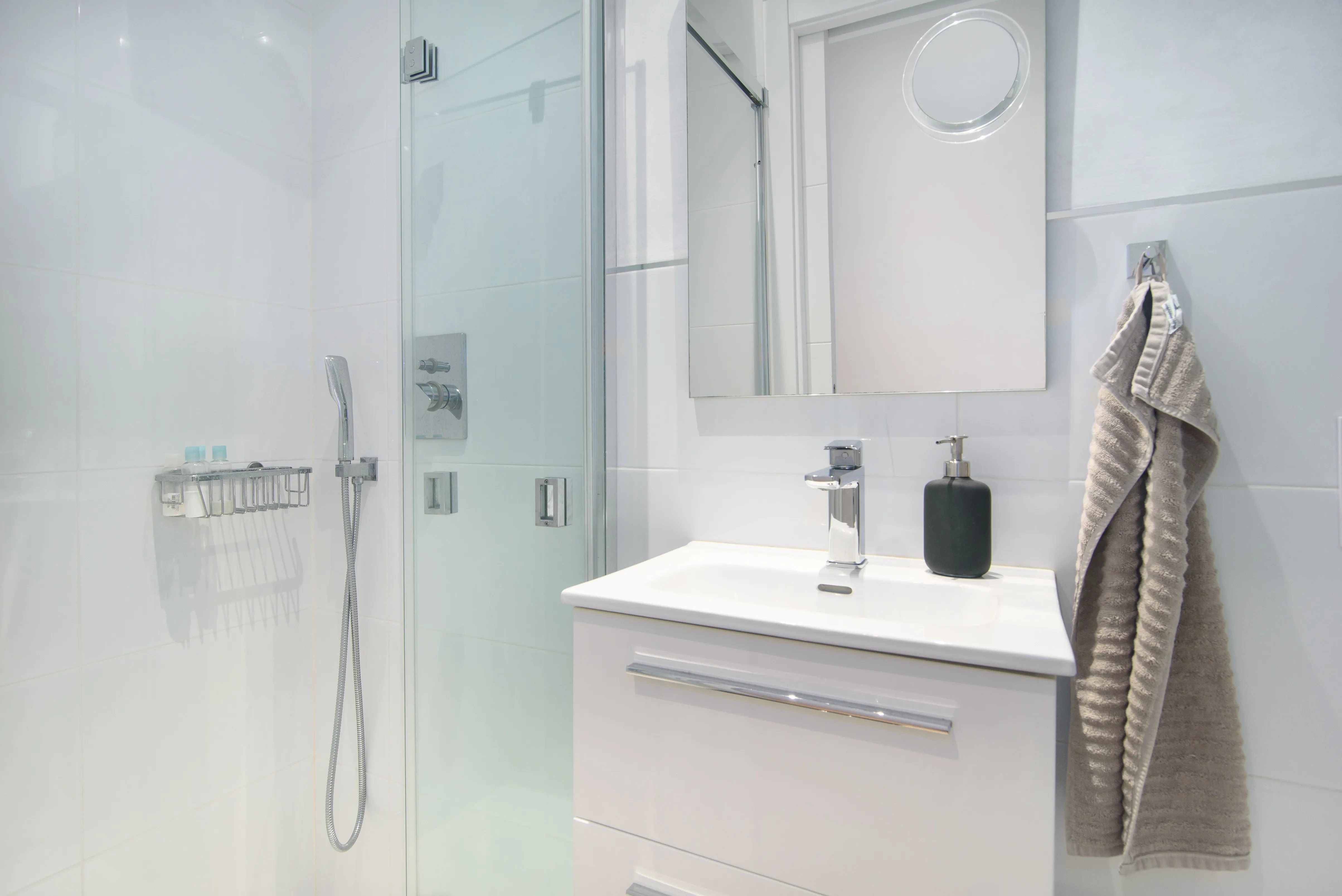 Nowoczesny dom w zabudowie bliźniaczej z widokiem na morze-12