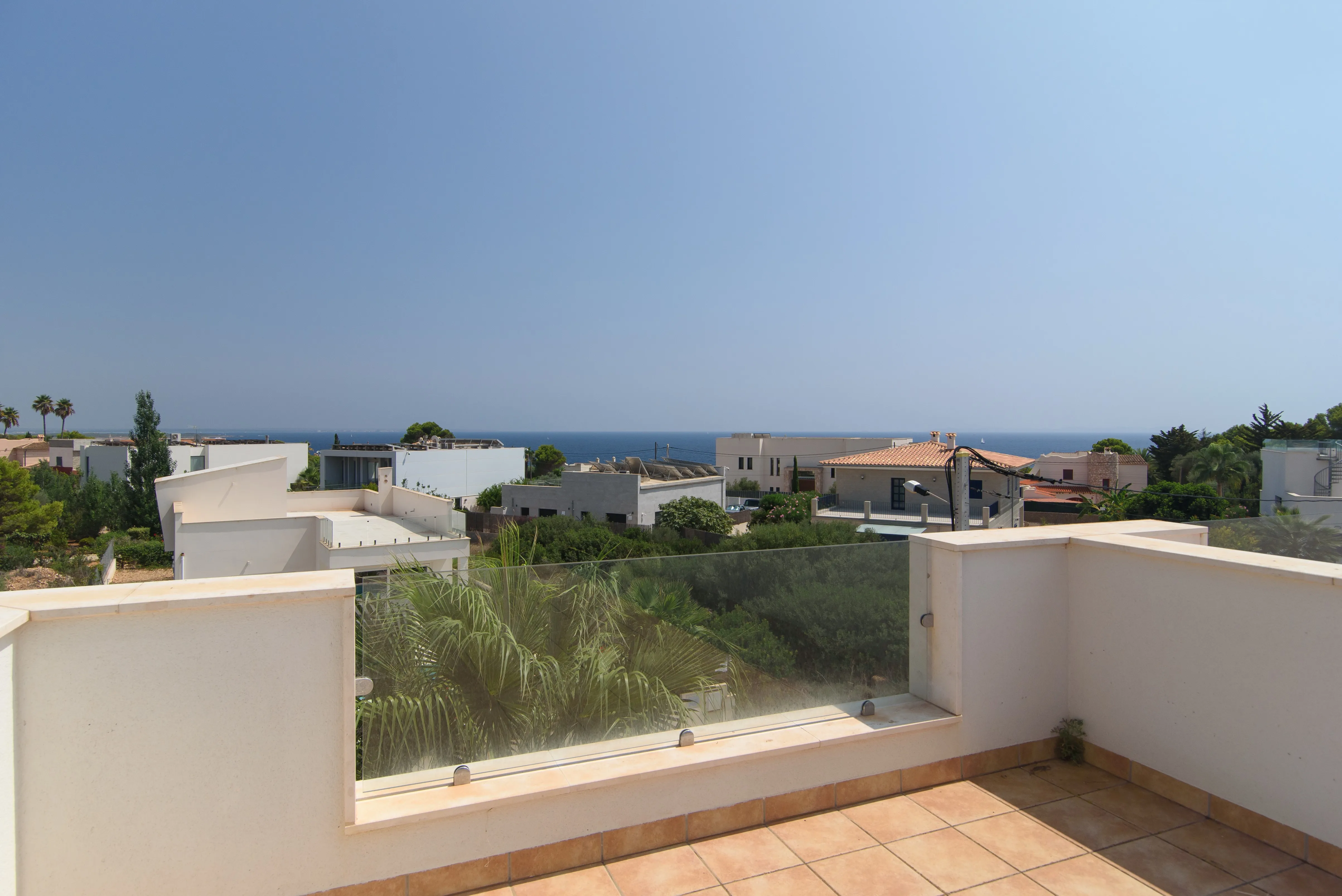 Moderno chalet pareado con vistas al mar-15