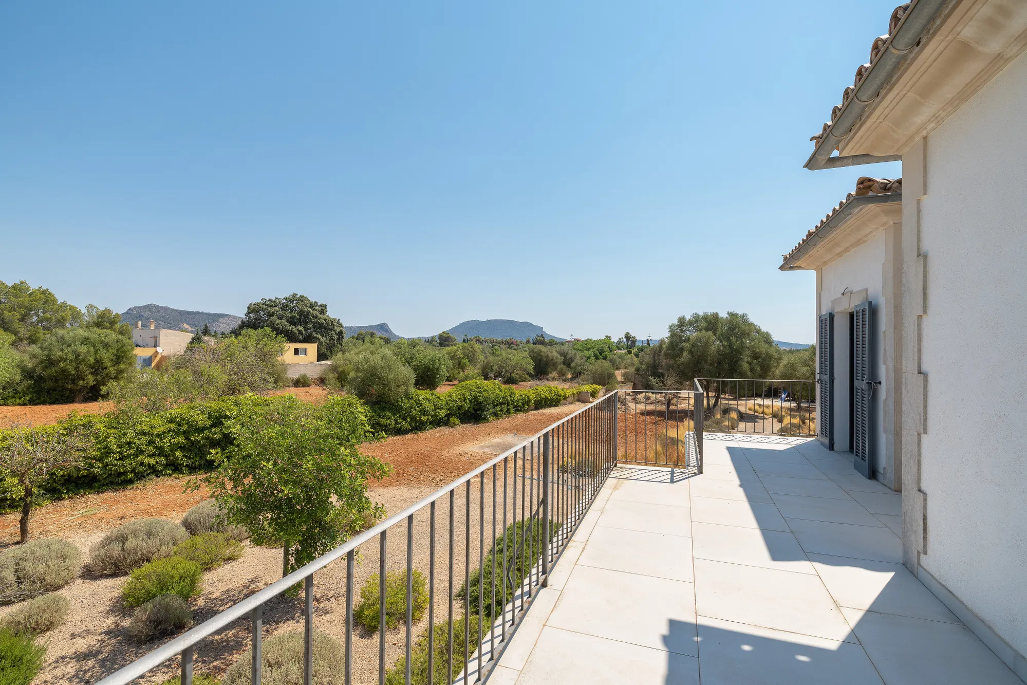 Beautifully renovated country house with pool and mountain views near Llucmajor-13
