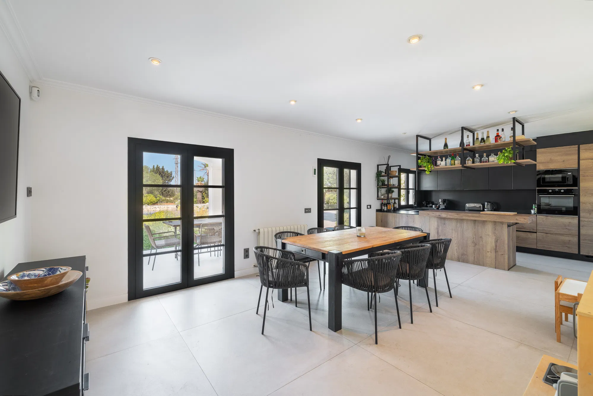 Beautifully renovated country house with pool and mountain views near Llucmajor-9