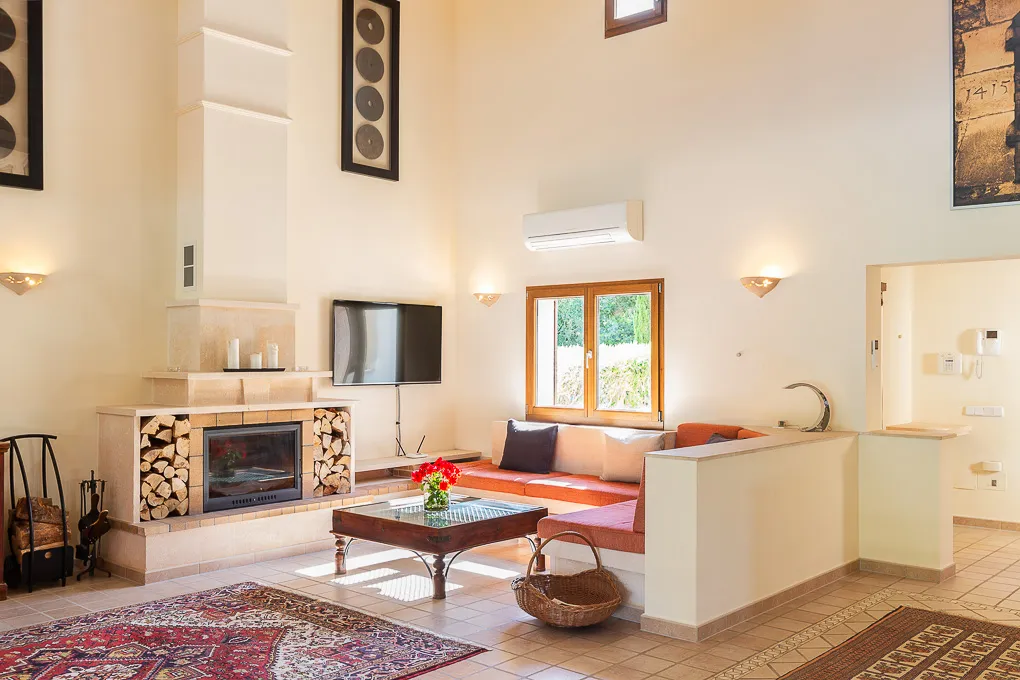 Moderne finca-stijl villa bij Llucmajor-4