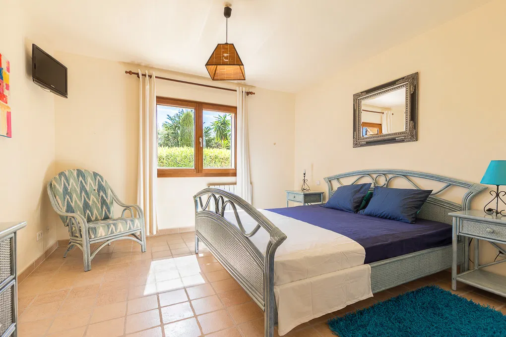 Modern villa with mediterranean charm near Llucmajor-13