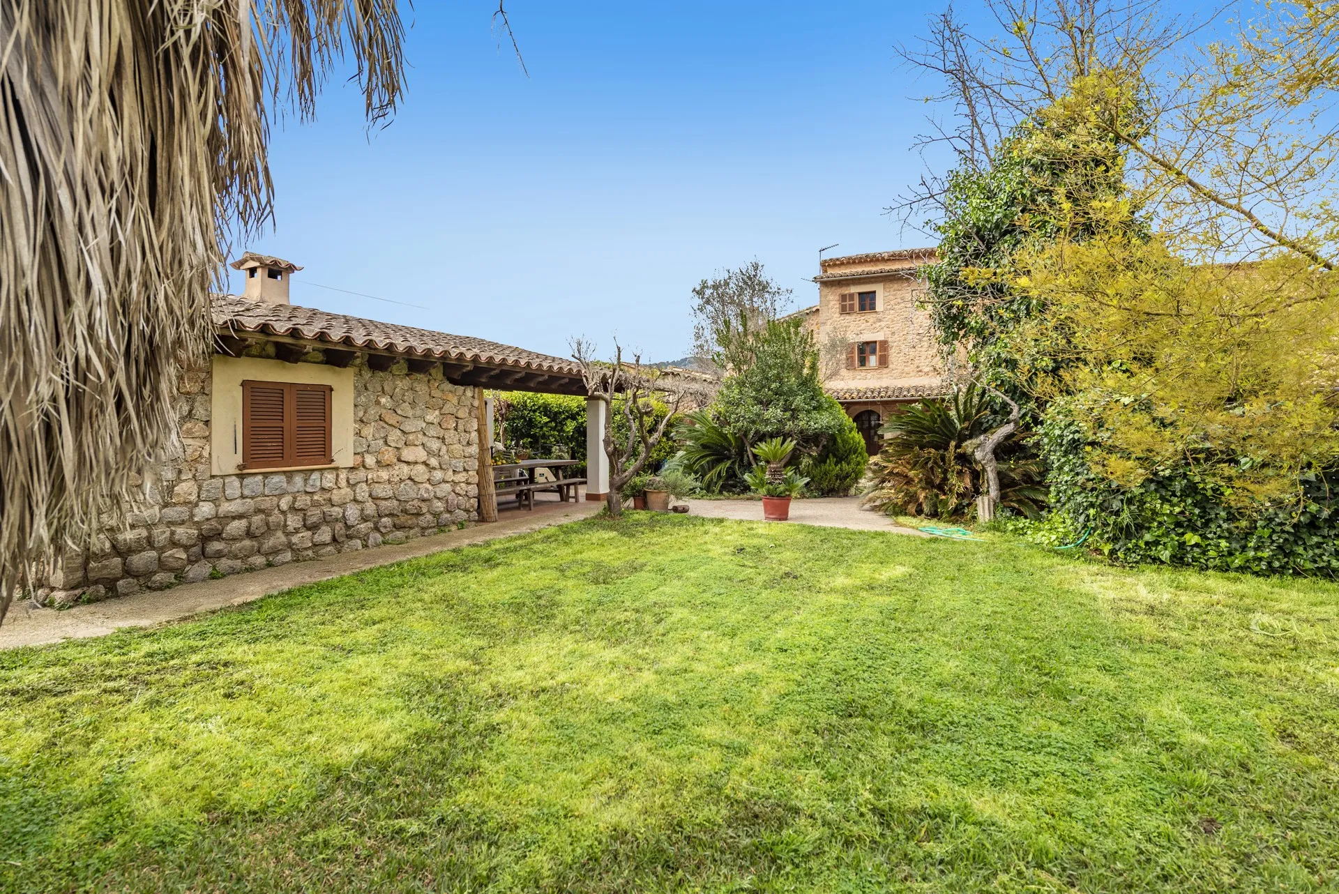 Betoverend huis aan de rand van Sóller met een prachtige tuin.-2