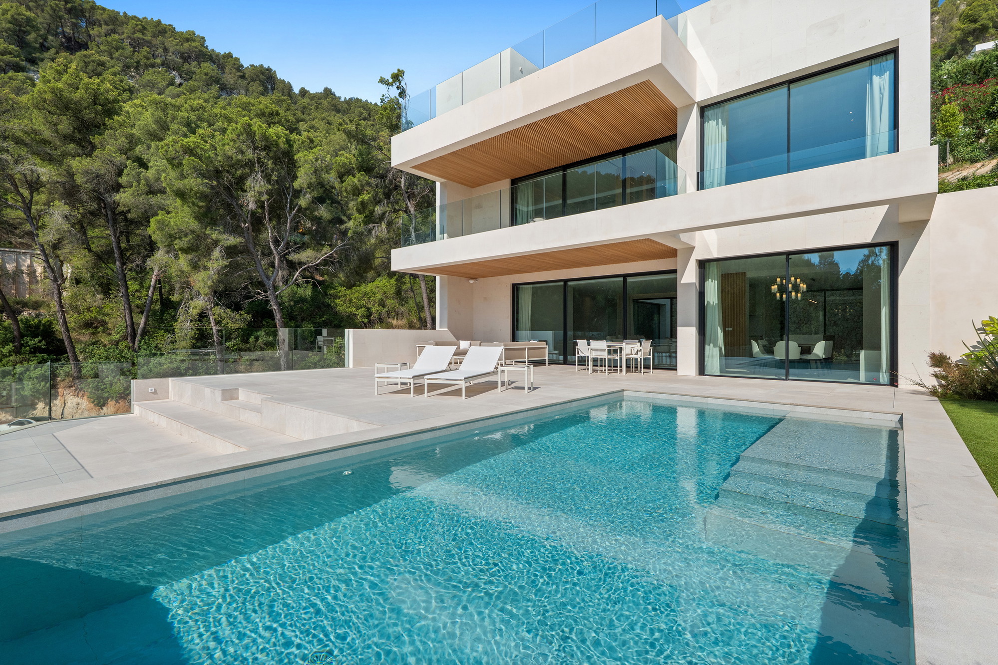 Moderne Neubauvilla mit Blick über die Landschaft bis nach Palma-25