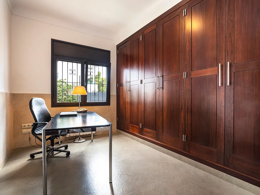 Villa in quiet location in Bonanova-9