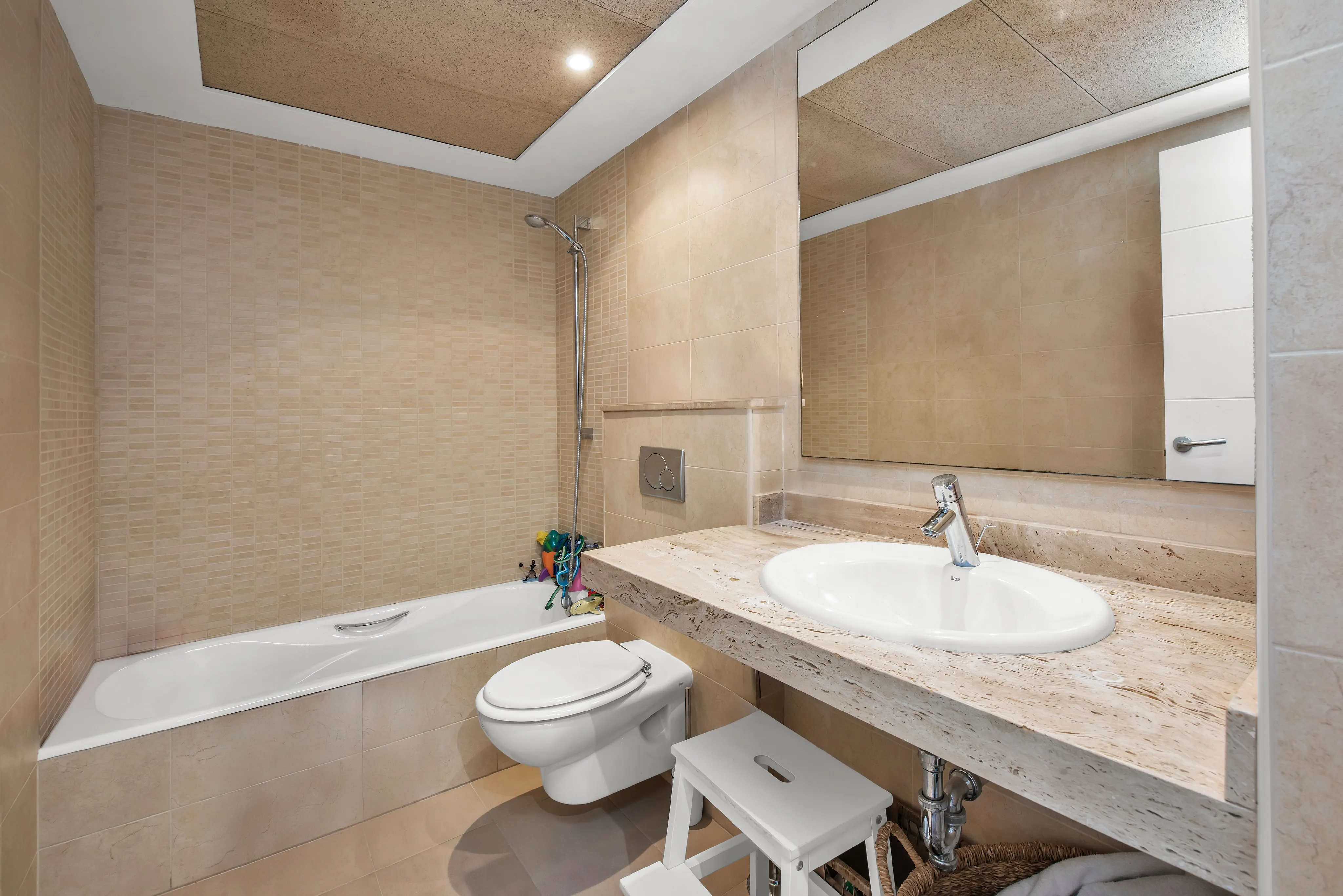 Charming terraced house in an exclusive golf community-16