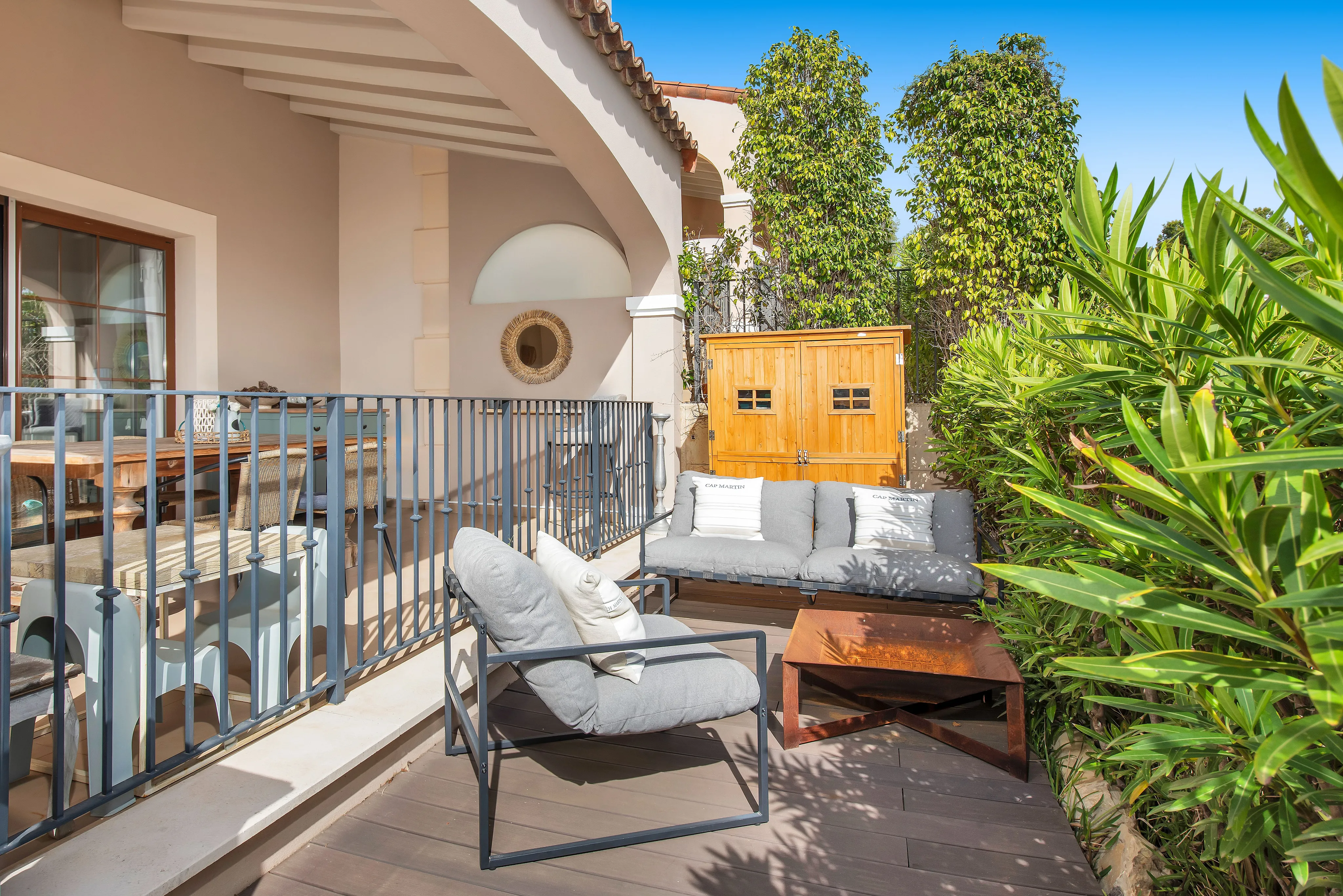 Charming terraced house in an exclusive golf community-3