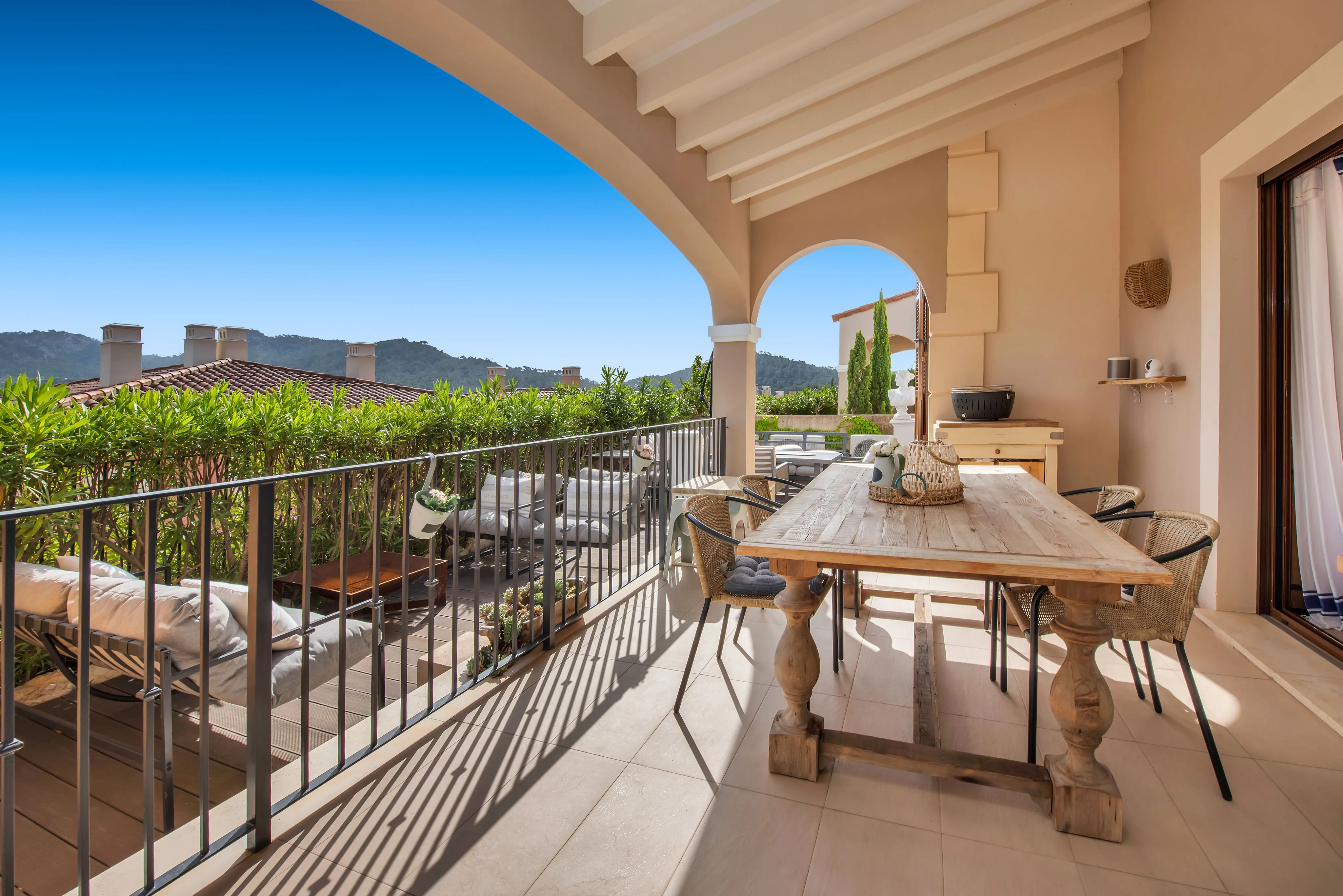 Charming terraced house in an exclusive golf community-2