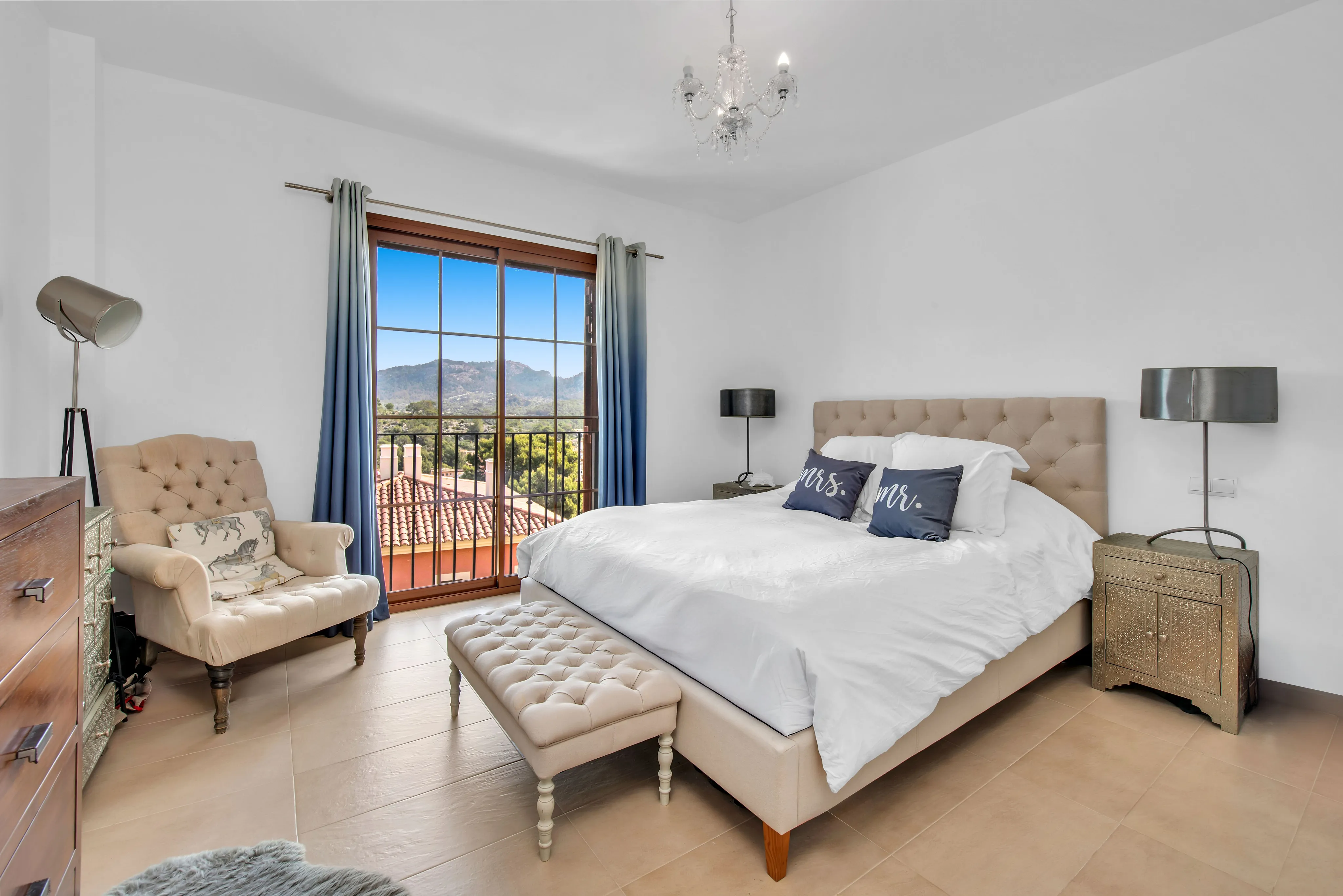 Charming terraced house in an exclusive golf community-11