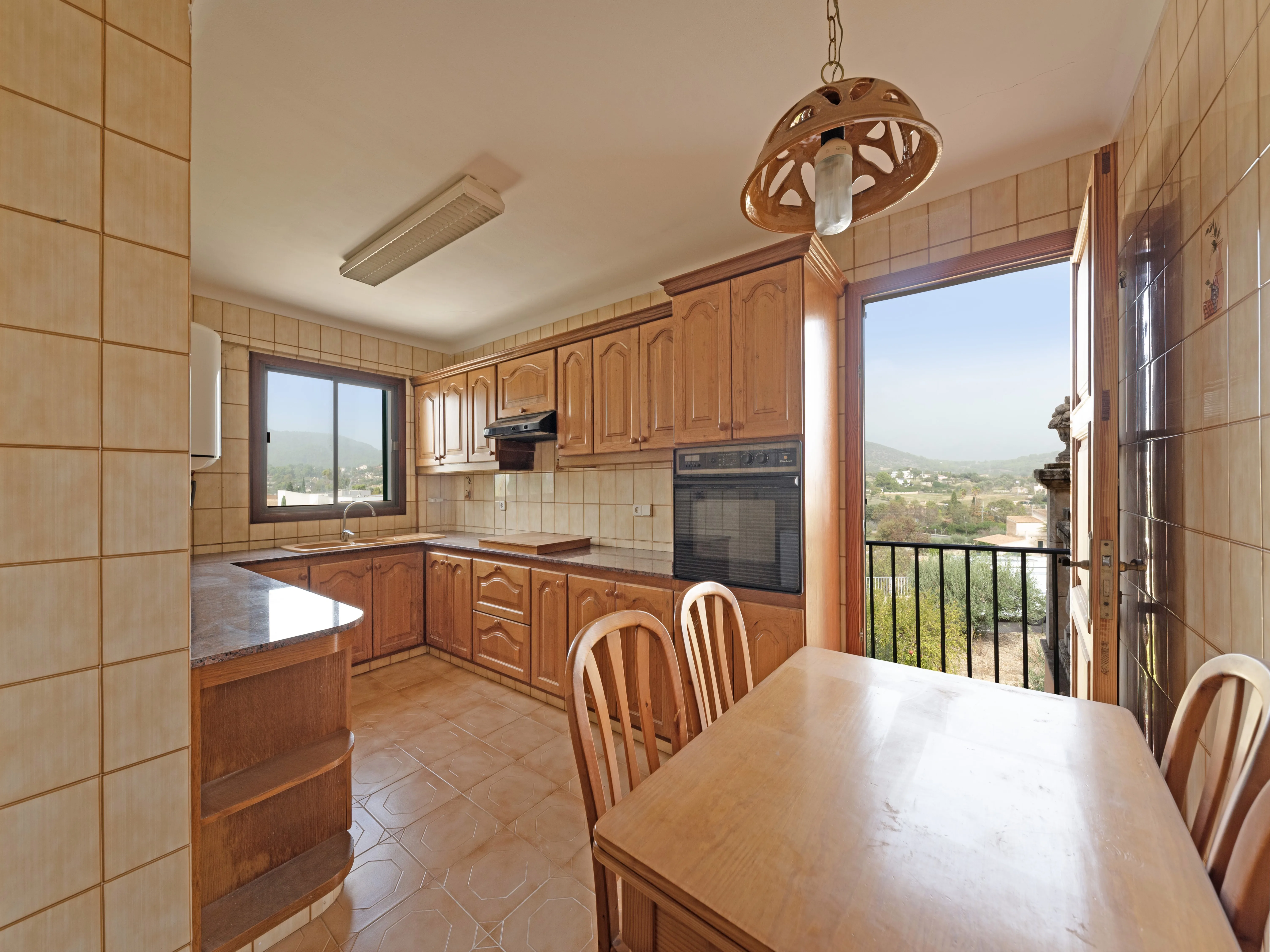 Fredfyldt rækkehus med udsigt i Establiments-7