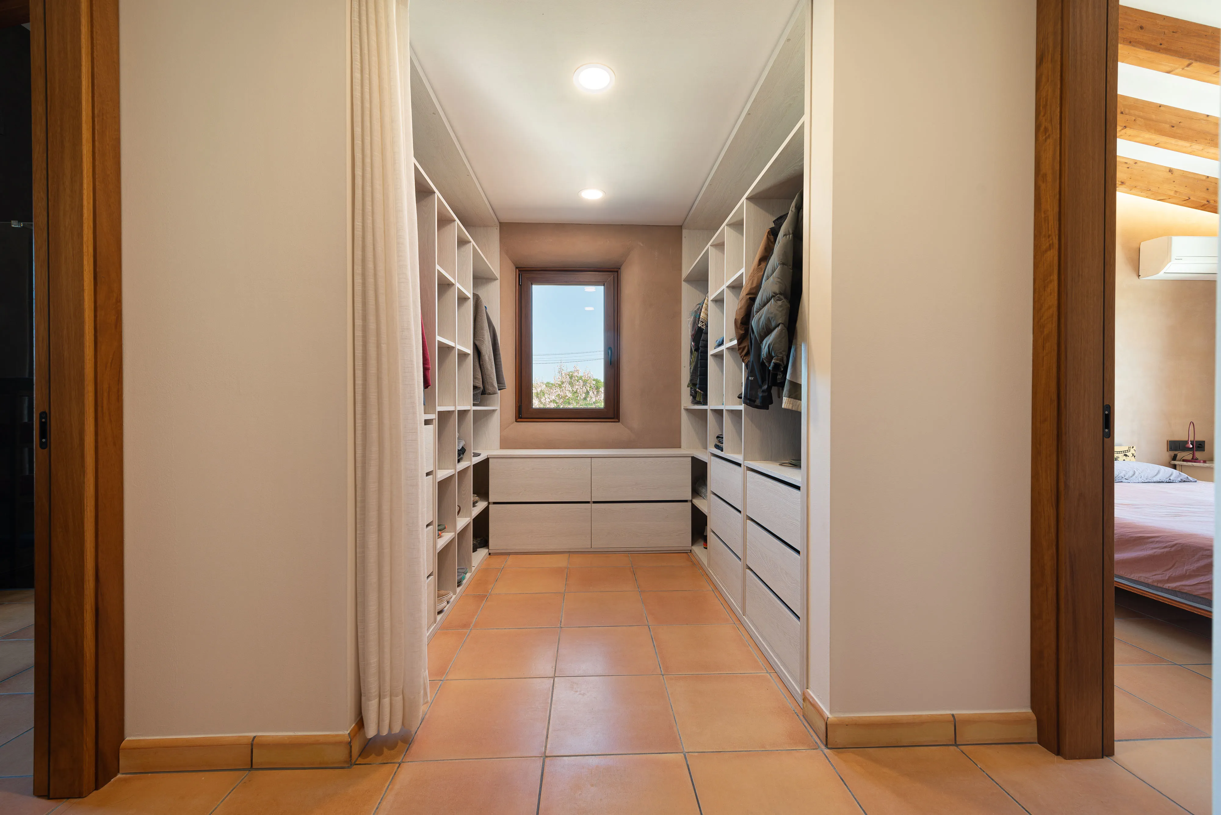 Magnificent Estate with Guest House and Unbeatable Location in Alcúdia-7