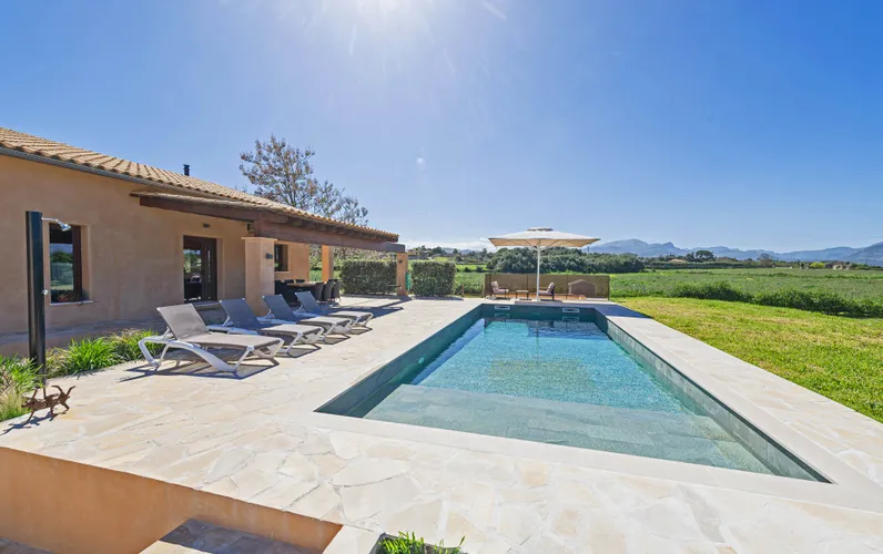 Magnífica finca sostenible con casa de invitados a tan solo 2 km de Alcúdia