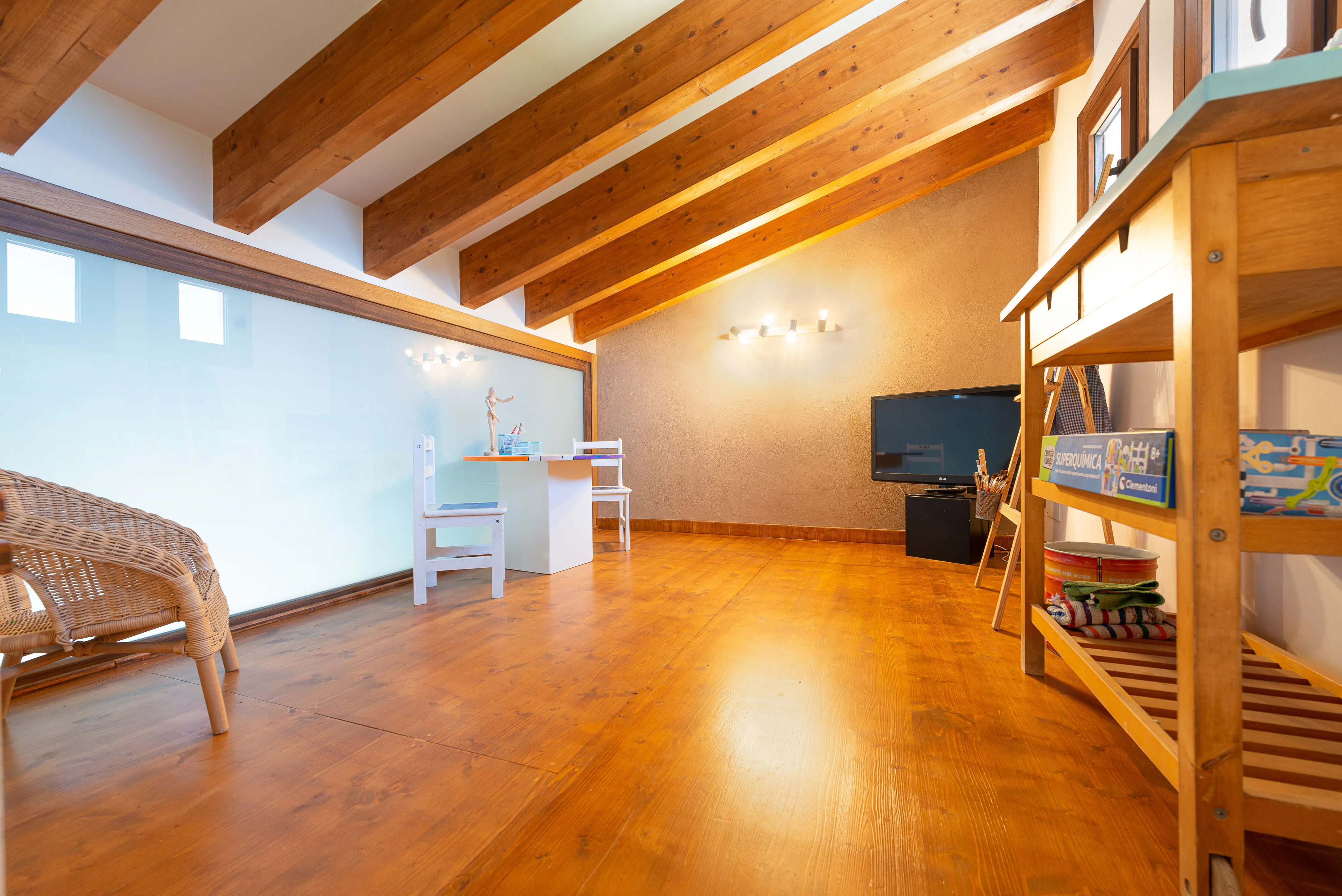 Magnificent Estate with Guest House and Unbeatable Location in Alcúdia-12