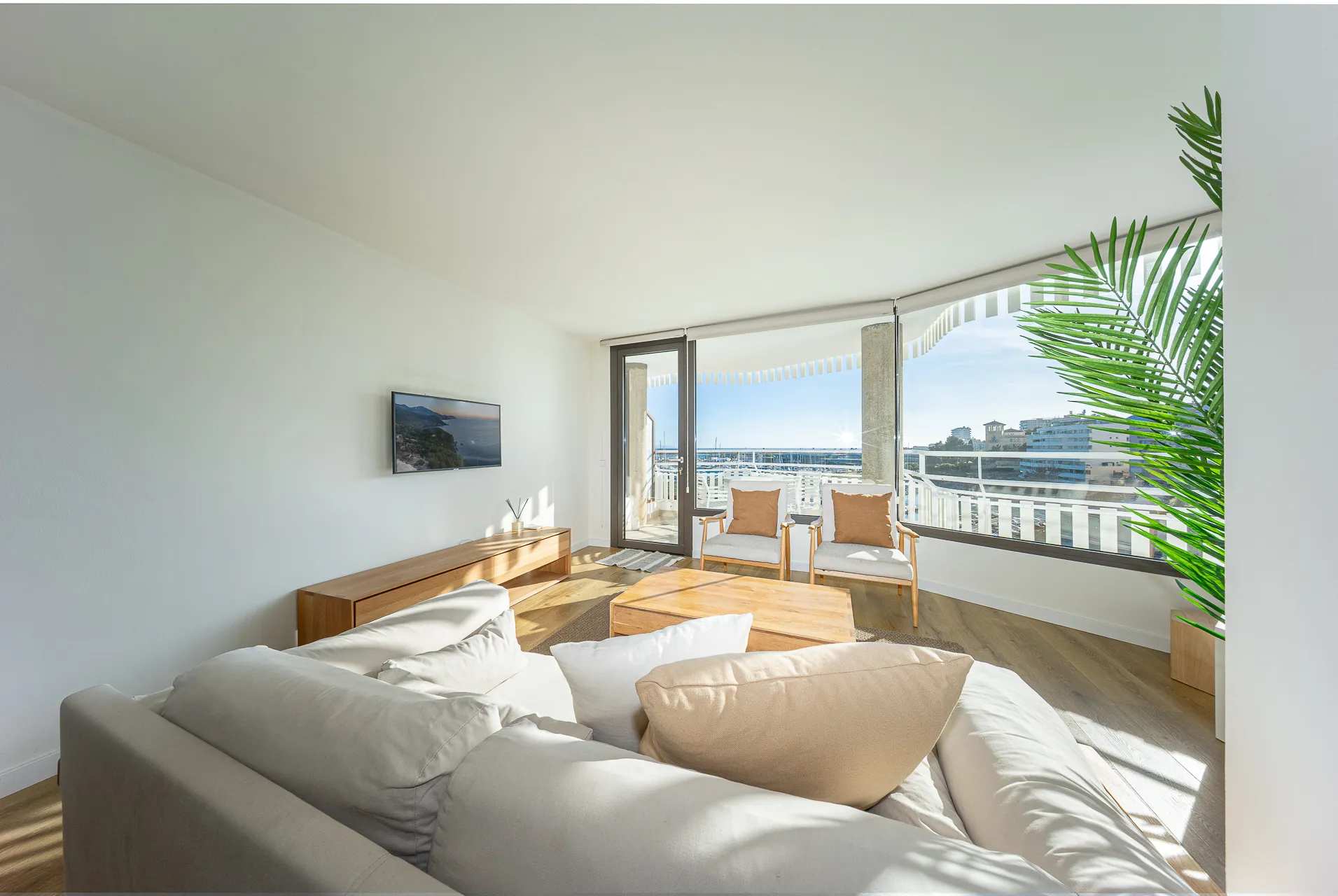Coquet pis amb vistes a la bahia de Palma-4
