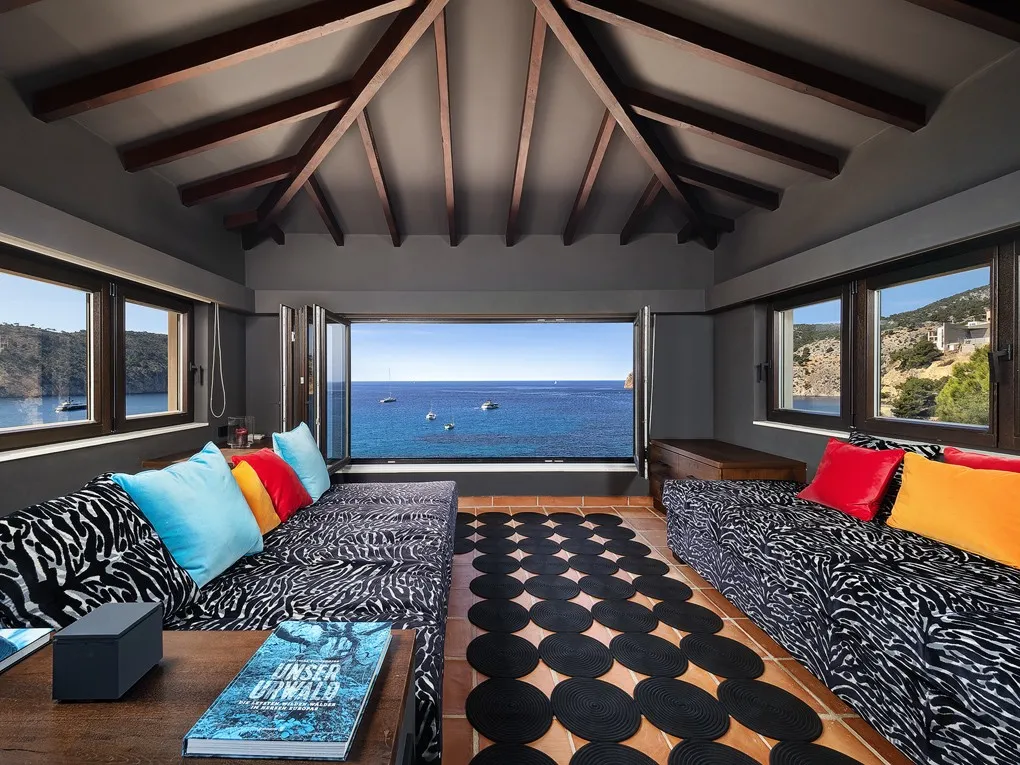 Fantastisk ejendom i første havlinje med direkte adgang til havet-14