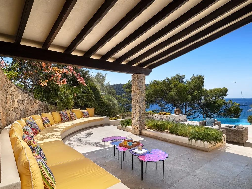 Fantastisk ejendom i første havlinje med direkte adgang til havet-10