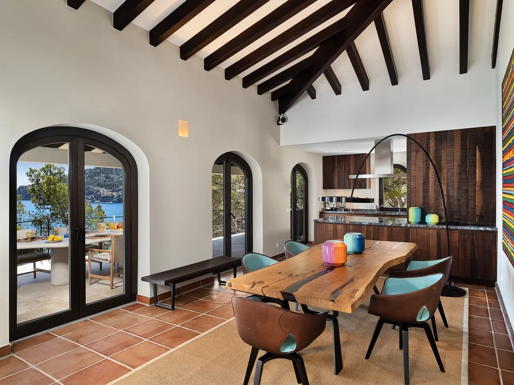 Fantastisk ejendom i første havlinje med direkte adgang til havet-6