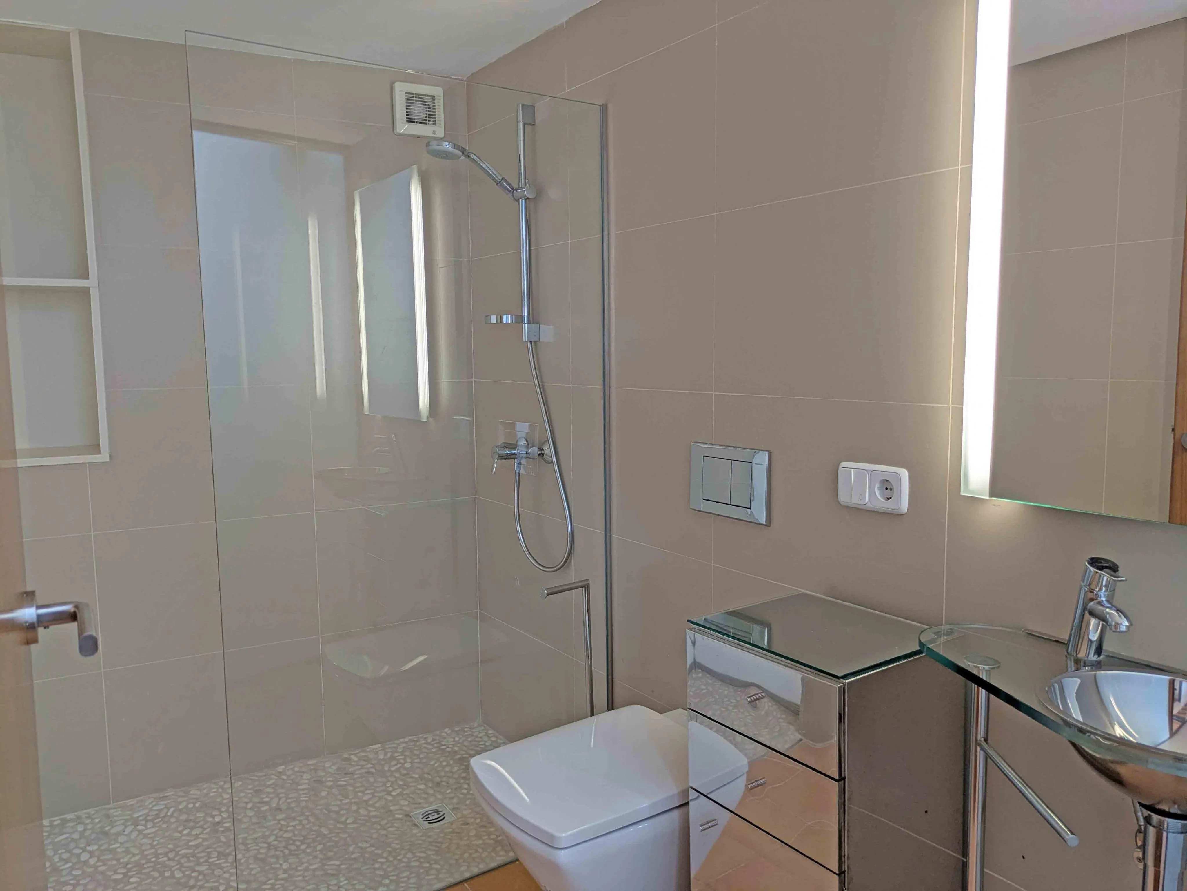 Casa de pueblo luminosa cerca de la plaza del mercado-10