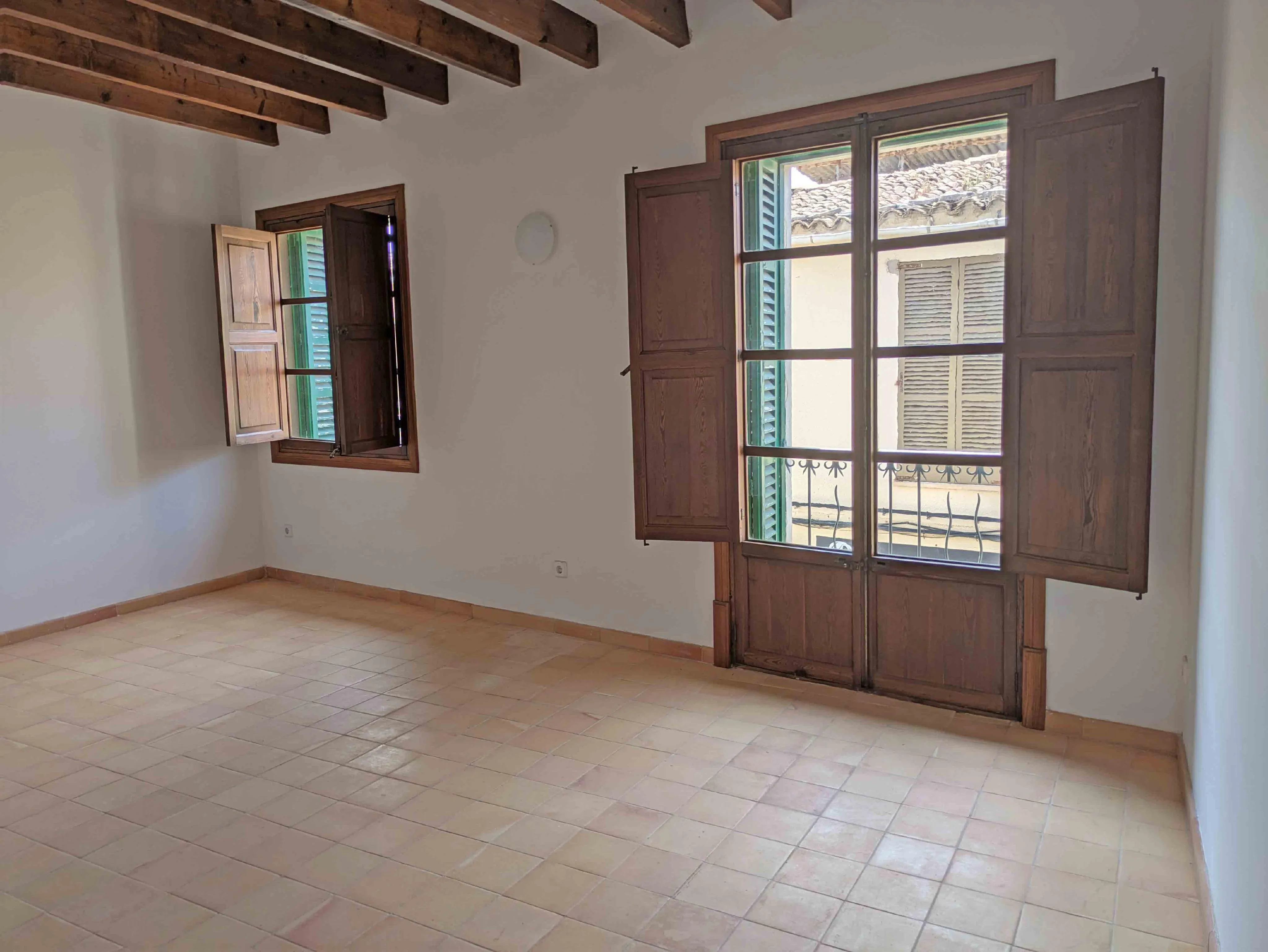 Casa de pueblo luminosa cerca de la plaza del mercado-13