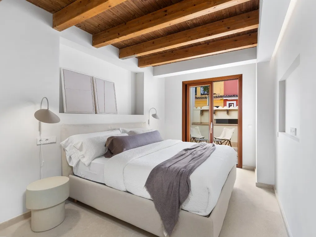 Elegant penthouse met dakterras en garage op een toplocatie in de oude stad-7