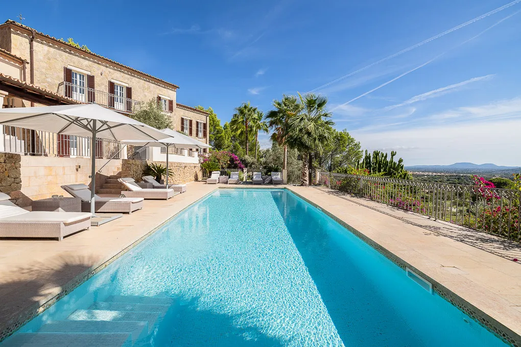 Maison de campagne de luxe avec une vue impressionnante-26