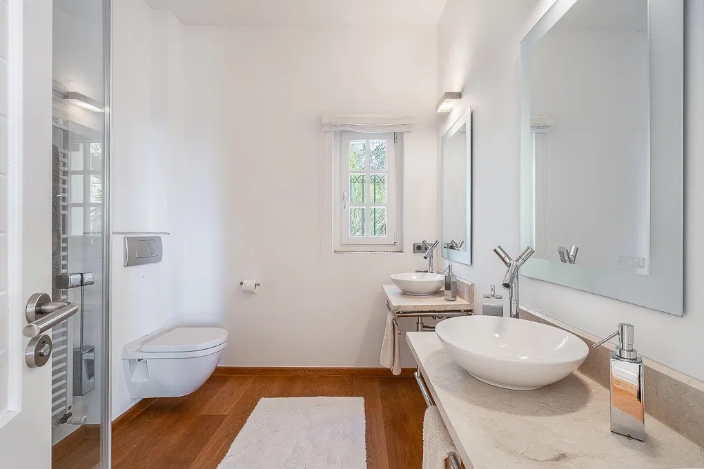 Maison de campagne de luxe avec une vue impressionnante-13