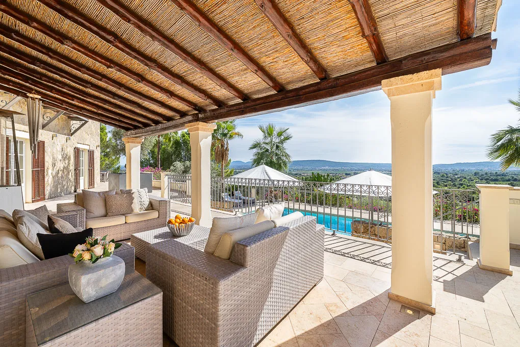 Maison de campagne de luxe avec une vue impressionnante-20