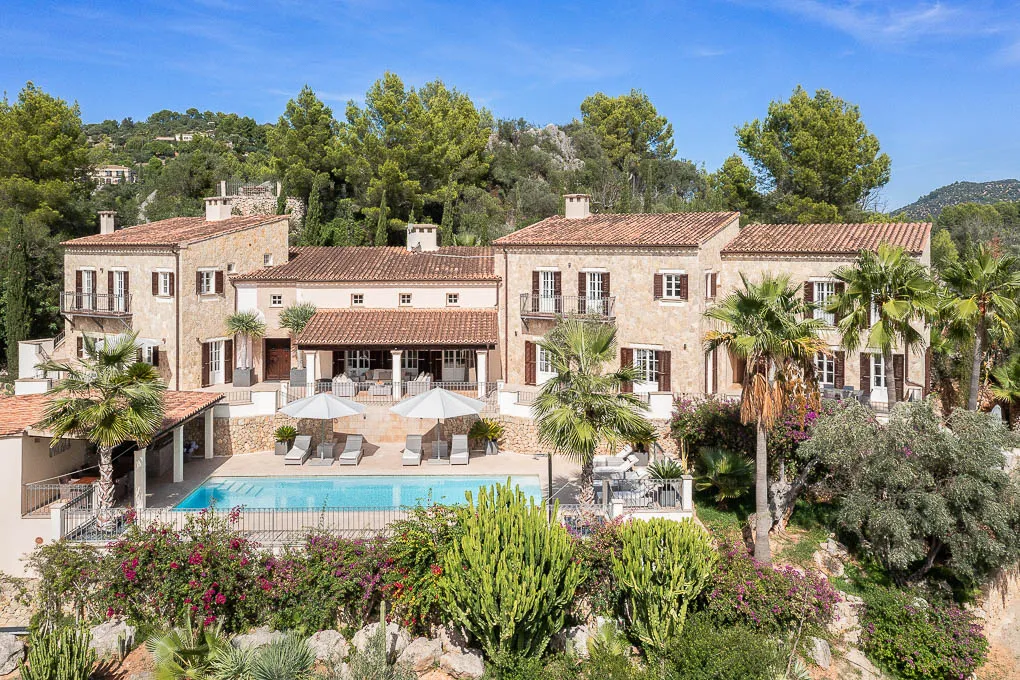 Maison de campagne de luxe avec une vue impressionnante-1