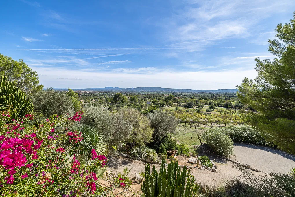 Maison de campagne de luxe avec une vue impressionnante-21