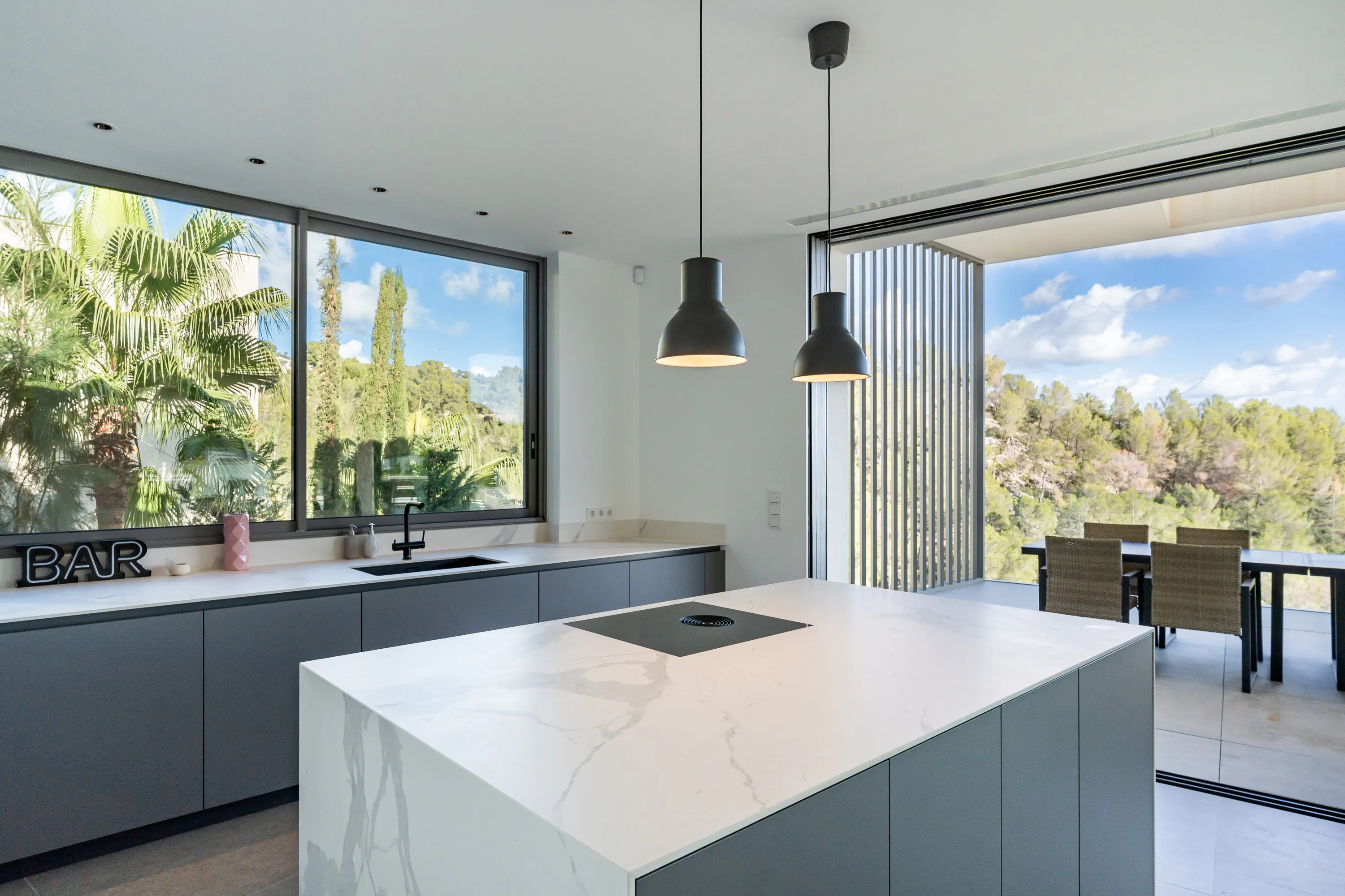 Exclusive newly built villa with panoramic views over Palma and the sea-7