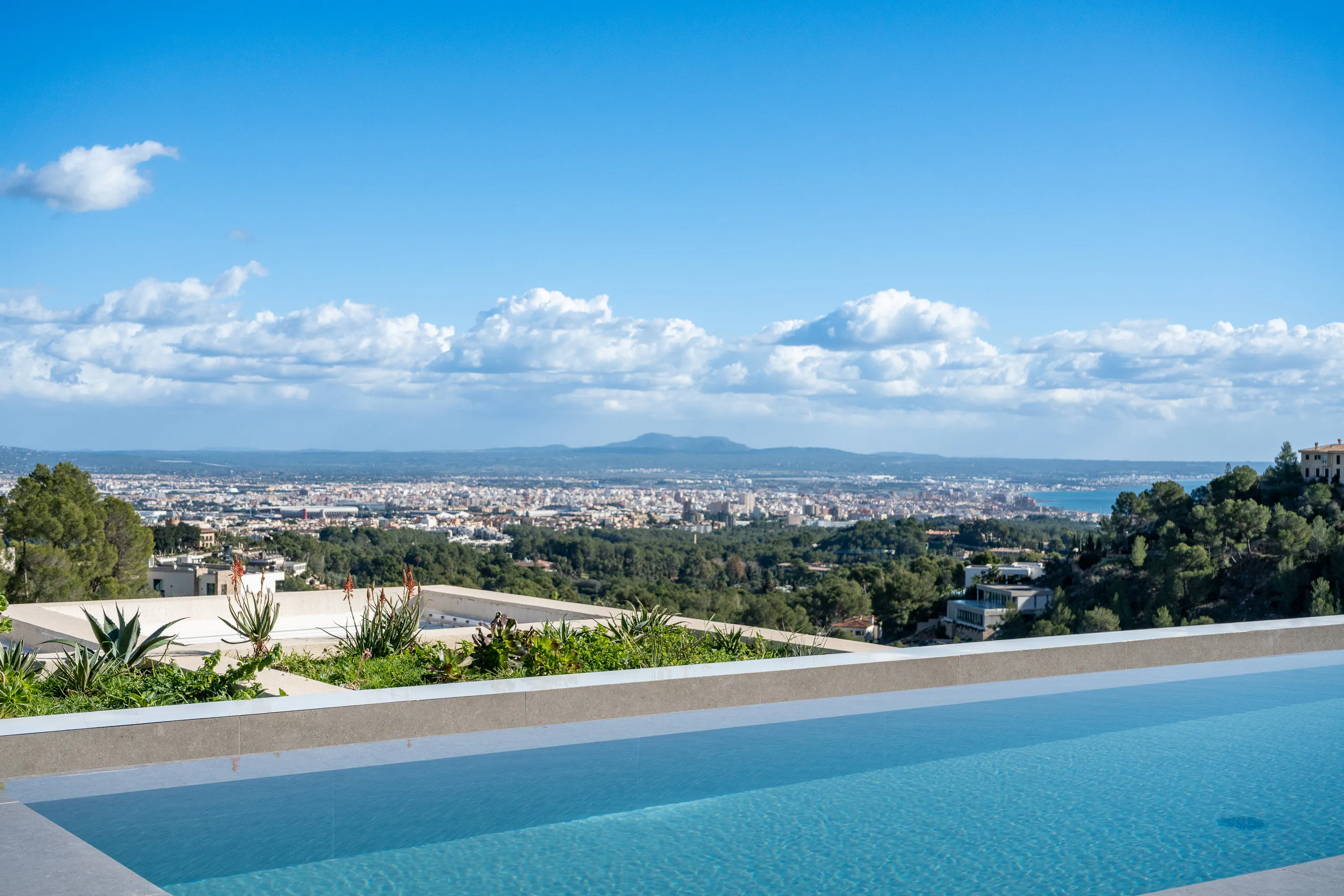 Exclusive New-build Villa with Panoramic Views over Palma and the Sea-1