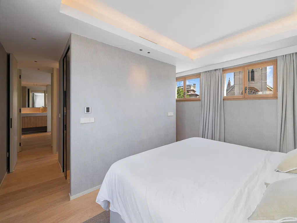 Excellent "turn-key apartment" with fantastic views in a privileged location!-7