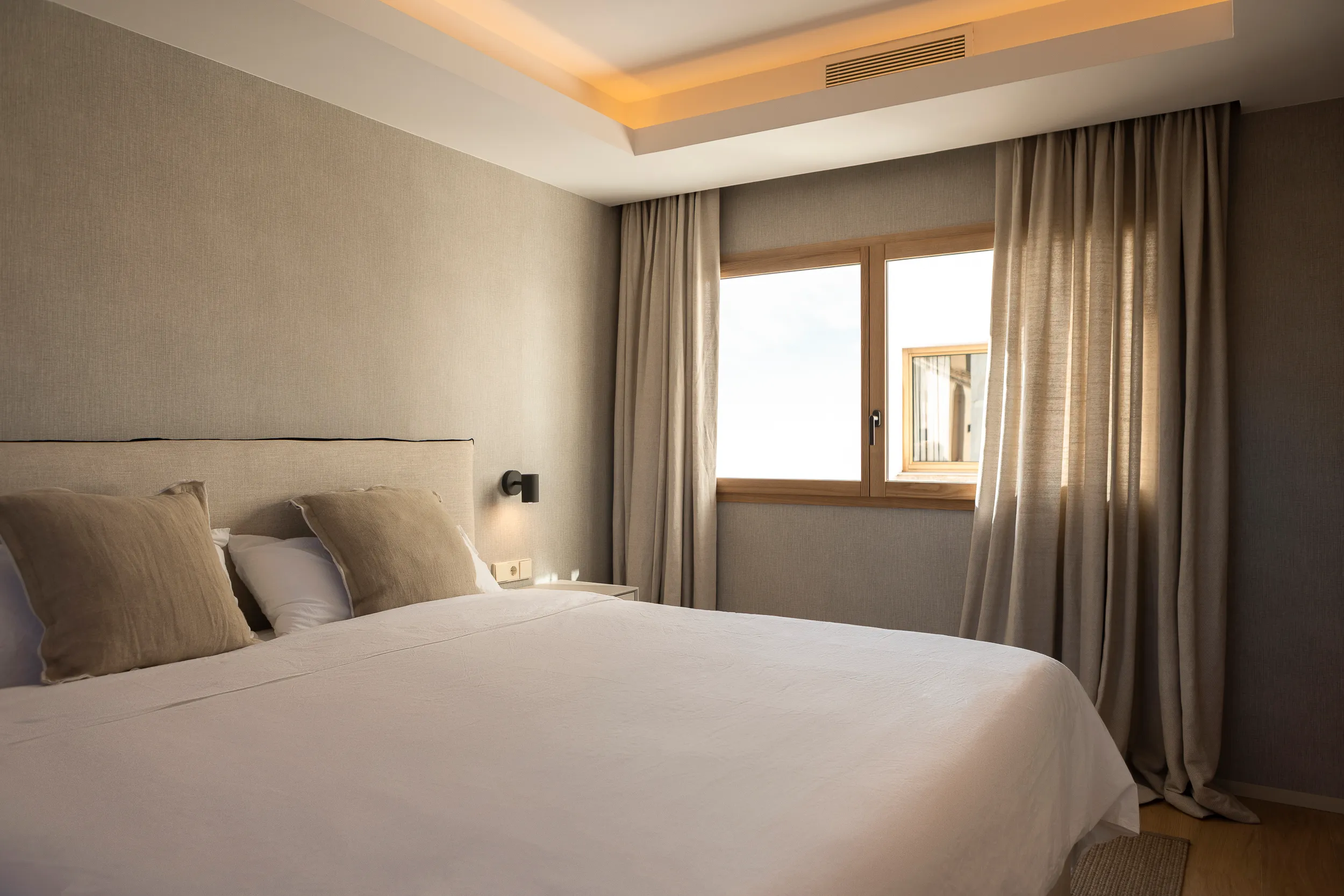 Un appartement élégant avec une vue à couper le souffle et un emplacement de choix !-6