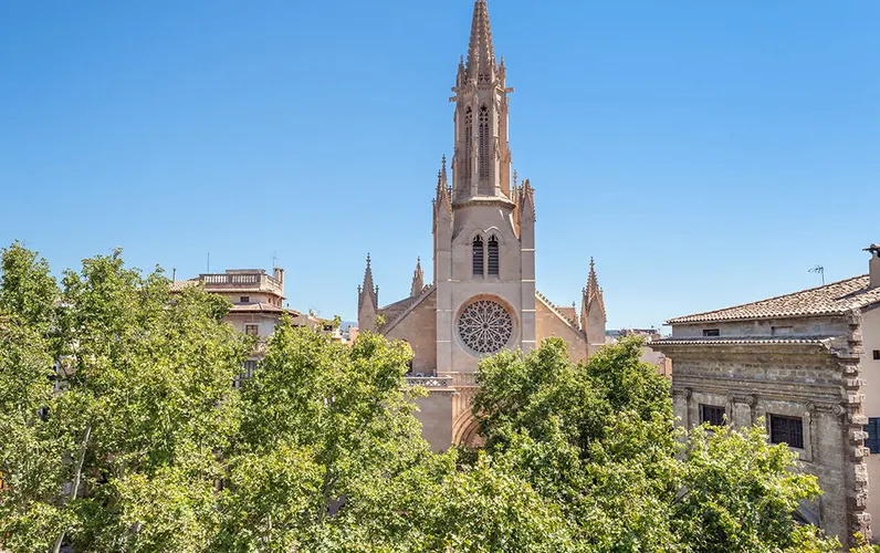 Un appartement élégant avec une vue à couper le souffle et un emplacement de choix !