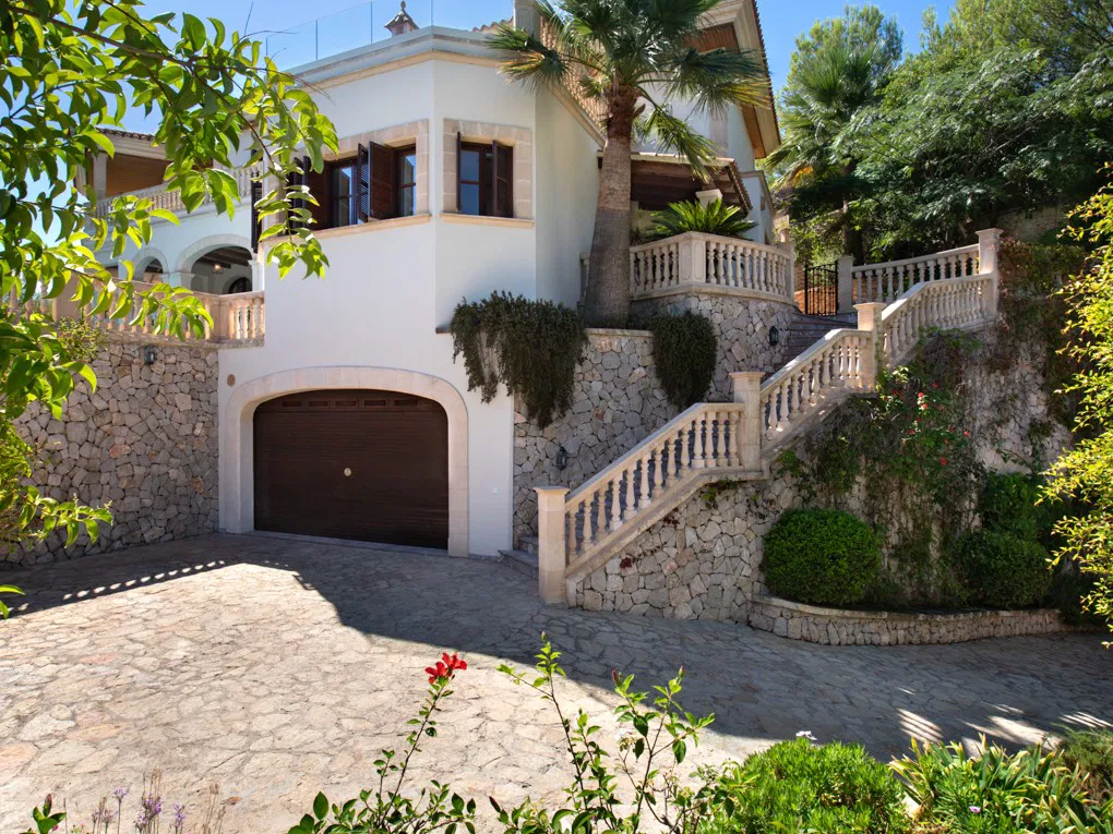 Spacious, mediterranean sea view villa-24