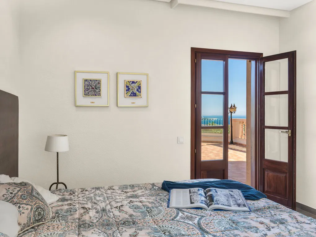 Spacious, mediterranean sea view villa-18