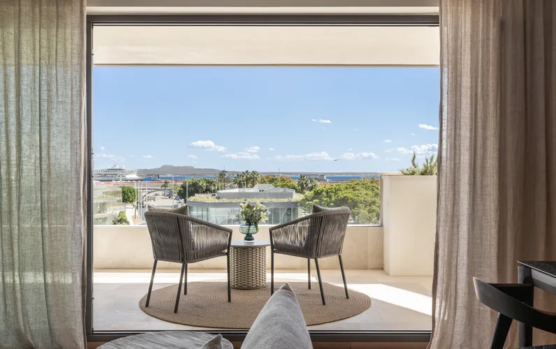 Il lusso incontra la posizione - Appartamento esclusivo con vista da sogno su Palma