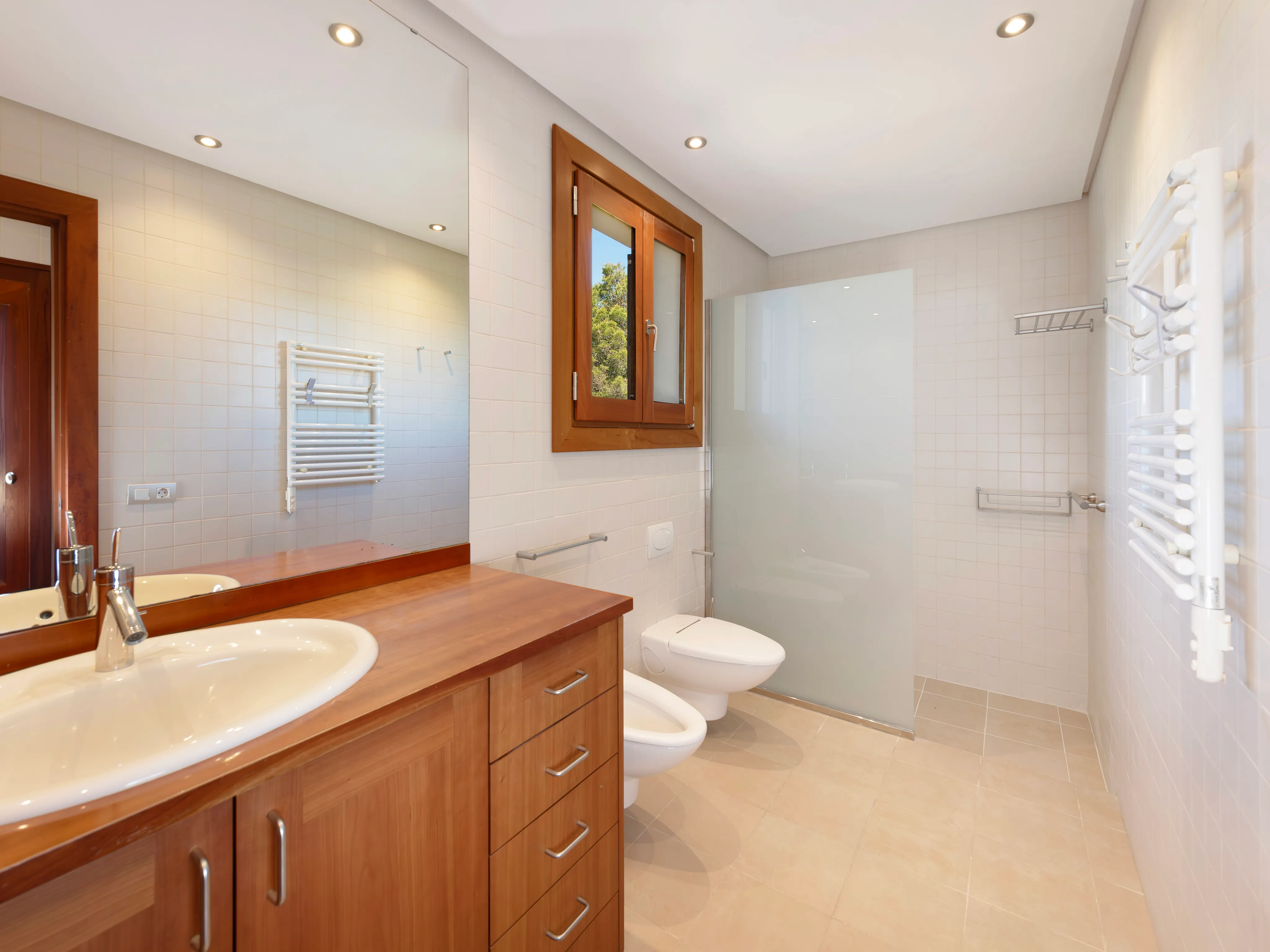 Exclusivité et tranquillité à Old Bendinat : une retraite luxueuse au bord de la Méditerranée-13